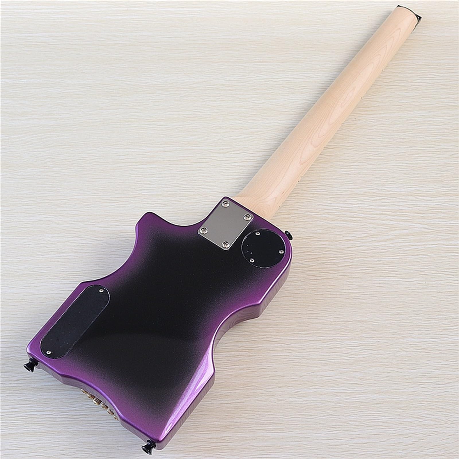 Mini Przenośna Gitara 6-strunowa Podróżna Bezgłowa Gitara Elektryczna 30-calowy Wysoki Połysk Wykończenie Z Litego Drewna Lipowego Profesjonalna Bezgłowy Gitara Elektryczna (Color : 03)