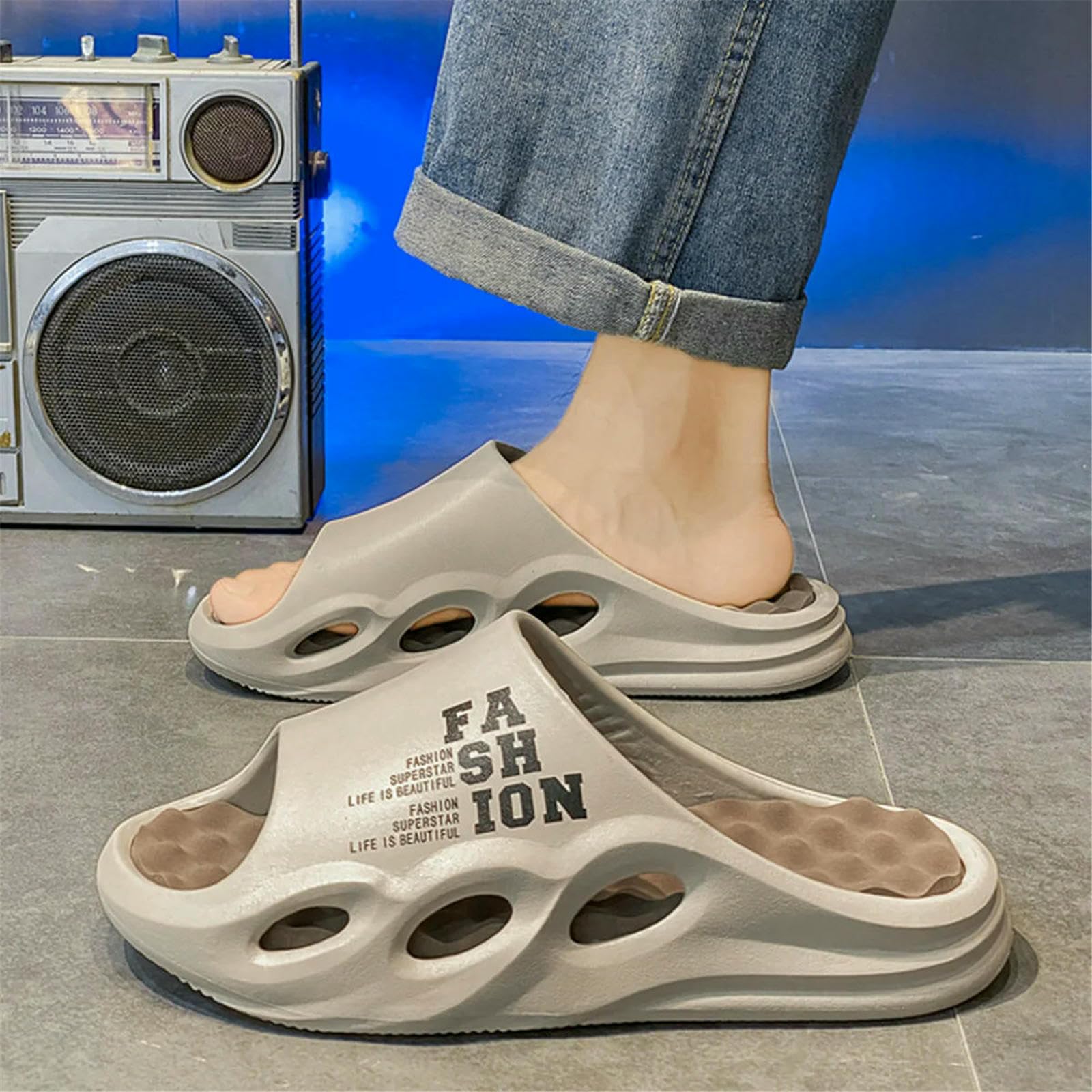 Claquette Hommes Les Pantoufles Sandales Plage Épaisse Semelles Mâles Diapositives D'été Non Glissant Douche-kaki-39-40 (eu-38 5) Longueur du Pied 9,65 "