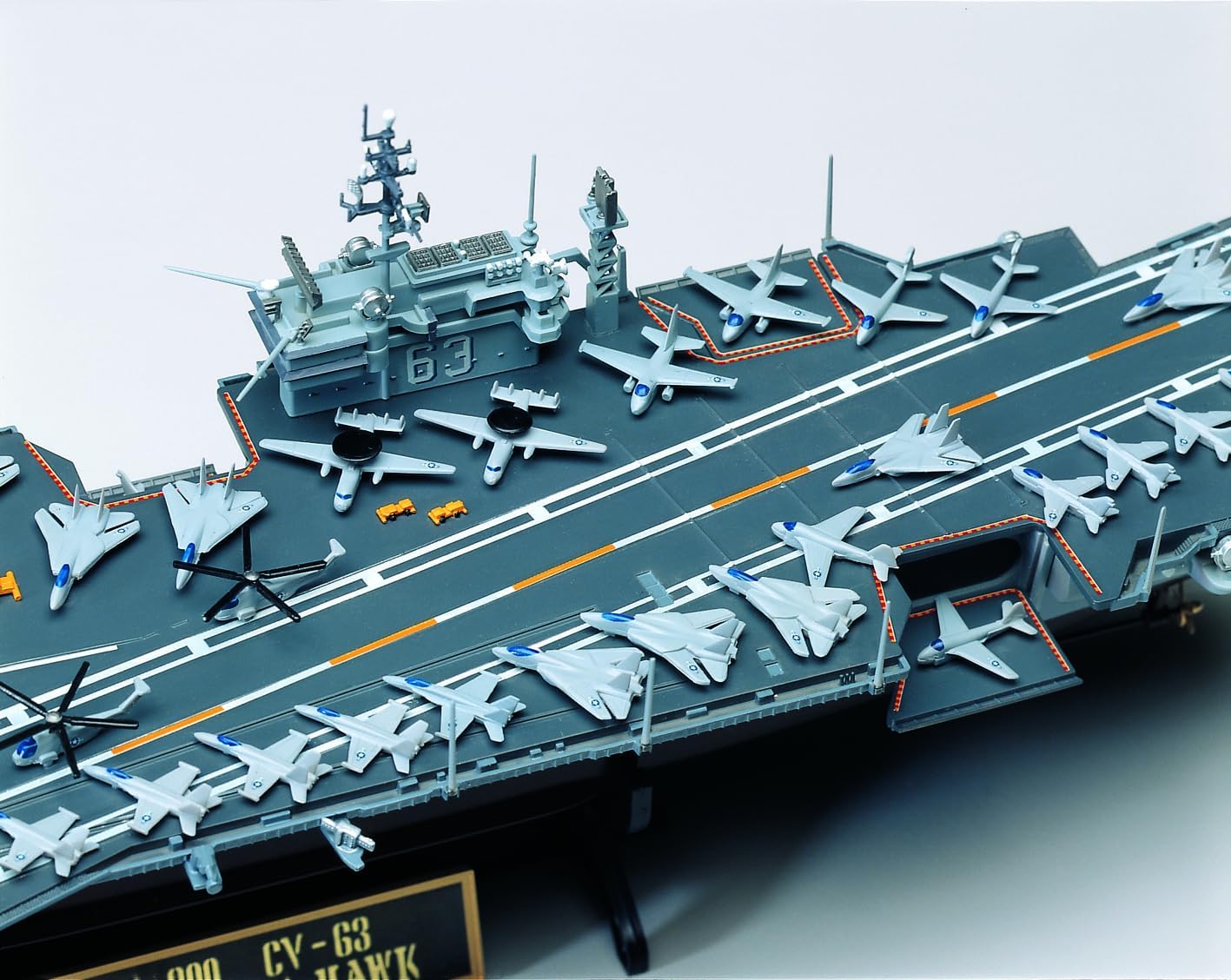 Academy U.S.S Kitty Hawk Model Kit