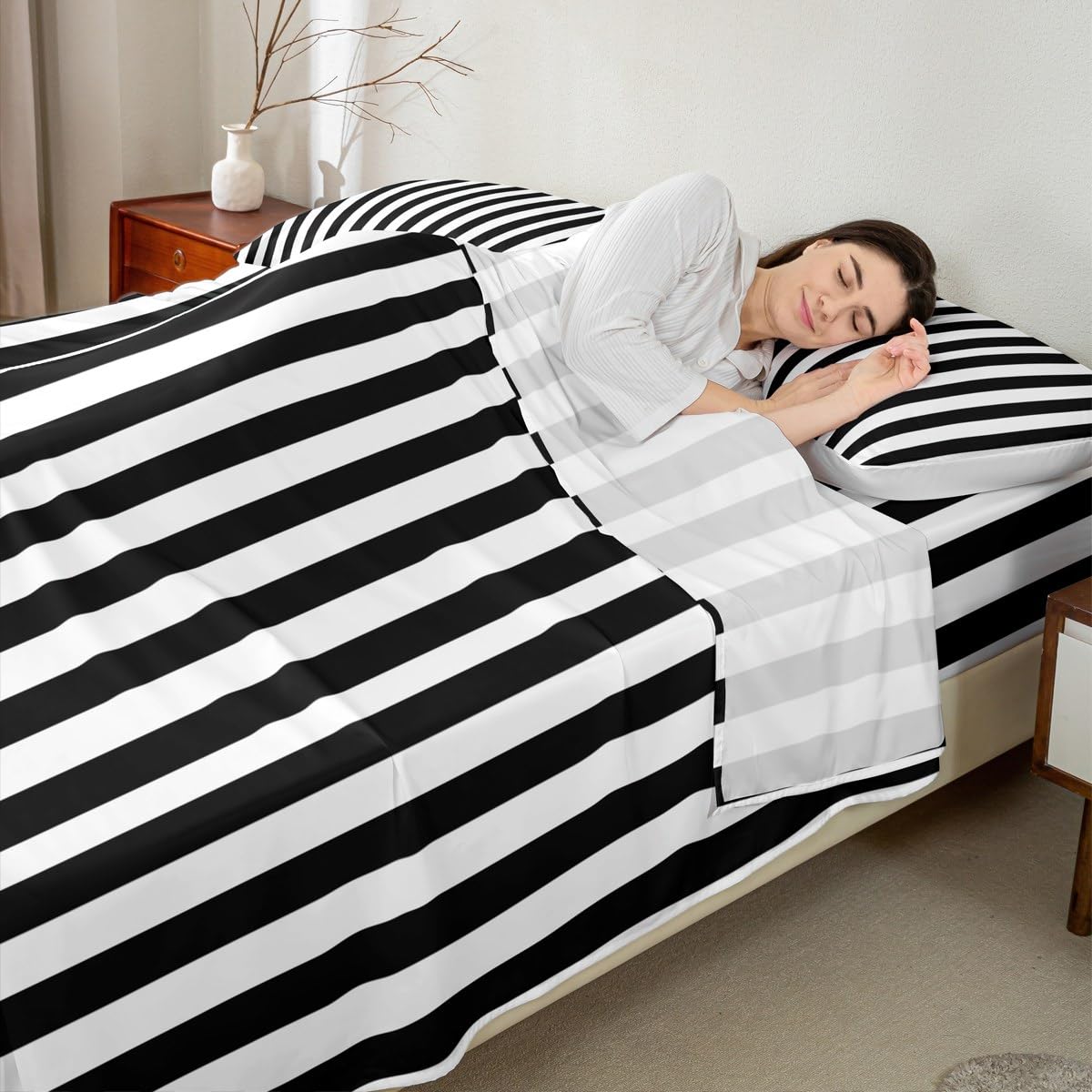 Juego de sábanas a rayas blancas y negras tamaño King, juego de cama básico simple con bolsillo profundo, sábana bajera geométrica, transpirable, suave, ligera, de microfibra