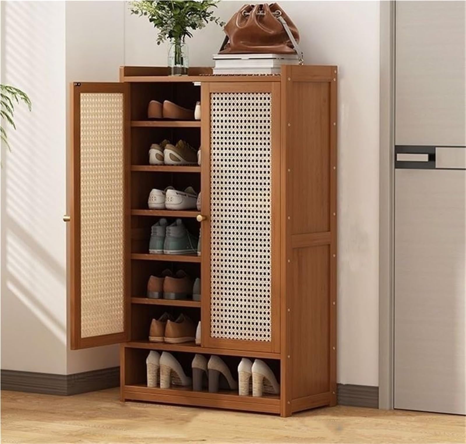Meuble à chaussures rustique pour optimiser le rangement du couloir