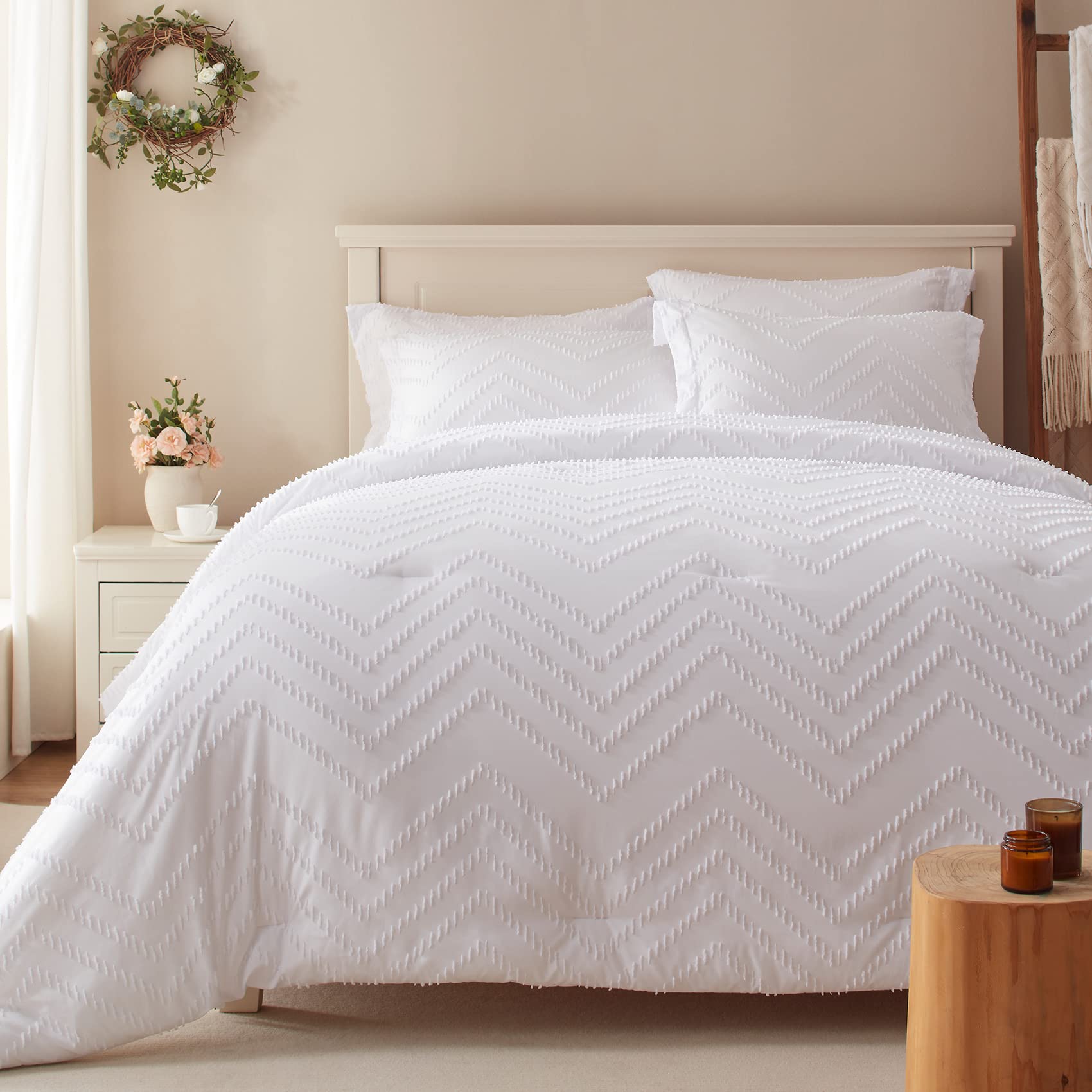 Anluoer Queen Comforter Set -Tufted Lightweight Down Alternative Bed Comforter with 2 Pillow Shams, Boho Microfiber Queen Size Bedding Comforter Sets All Season (White,88x88 inches, 3 Pieces)