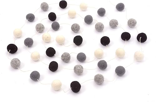 Glaciart One Guirnalda de bolas de fieltro de lana  Guirnalda de pompones  9 pies, 40 bolas, 4 colores monocromáticos, decoración de pompones,