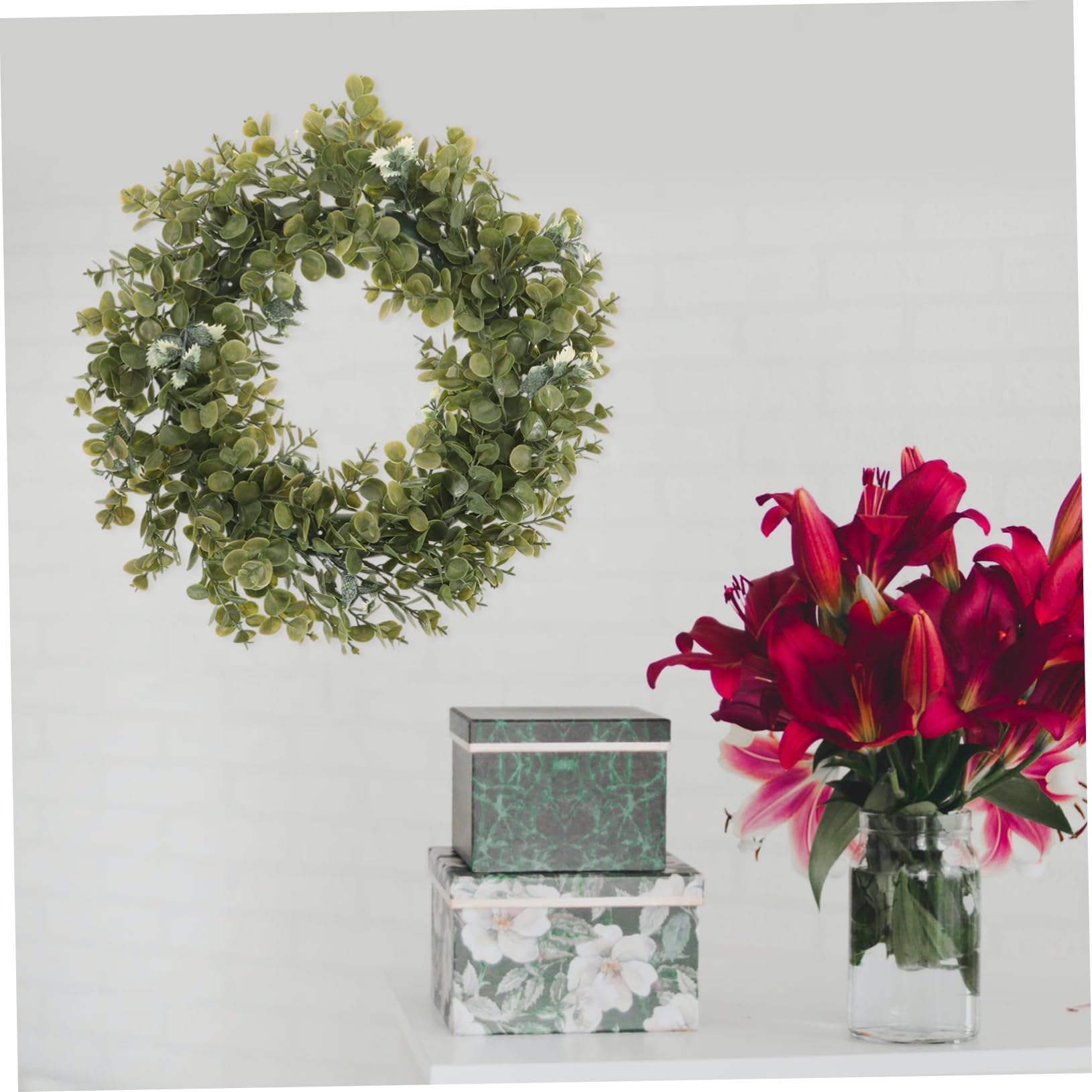 Ipetboom Ghirlanda Decorativa di Eucalipto Artificiale Verde in Plastica Aspetto Naturale Simulato, senza Necessità di Potatura o Annaffiatura, per Decorazioni Interne e Festive