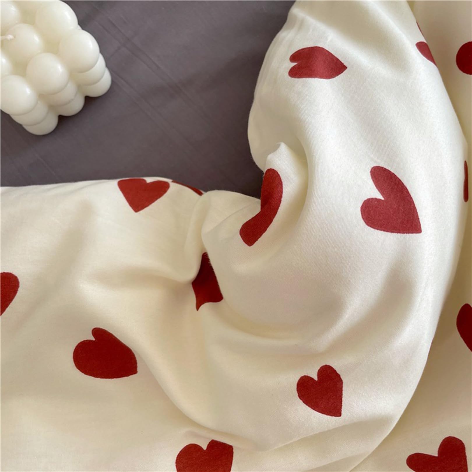 ALEjon "Juego de Funda nórdica Reversible con diseño de corazón - Rojo Vibrante, Cierre de Cremallera - Conjunto de Ropa de Cama de 4 Piezas con 2 Fundas de Almohada - Tamaño: 220x240