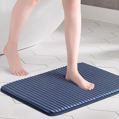 FRESHMINT Alfombra de baño de espuma viscoelástica ultrasuave con infusión de carbón de 17 x 24 pulgadas, alfombras de baño para baño,