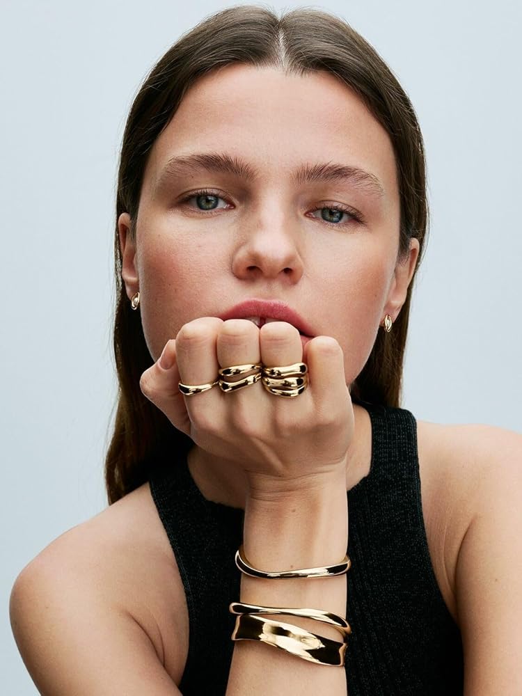 Amazon.com: PANDORA Essence Organically Shaped Open Bangle - 14k