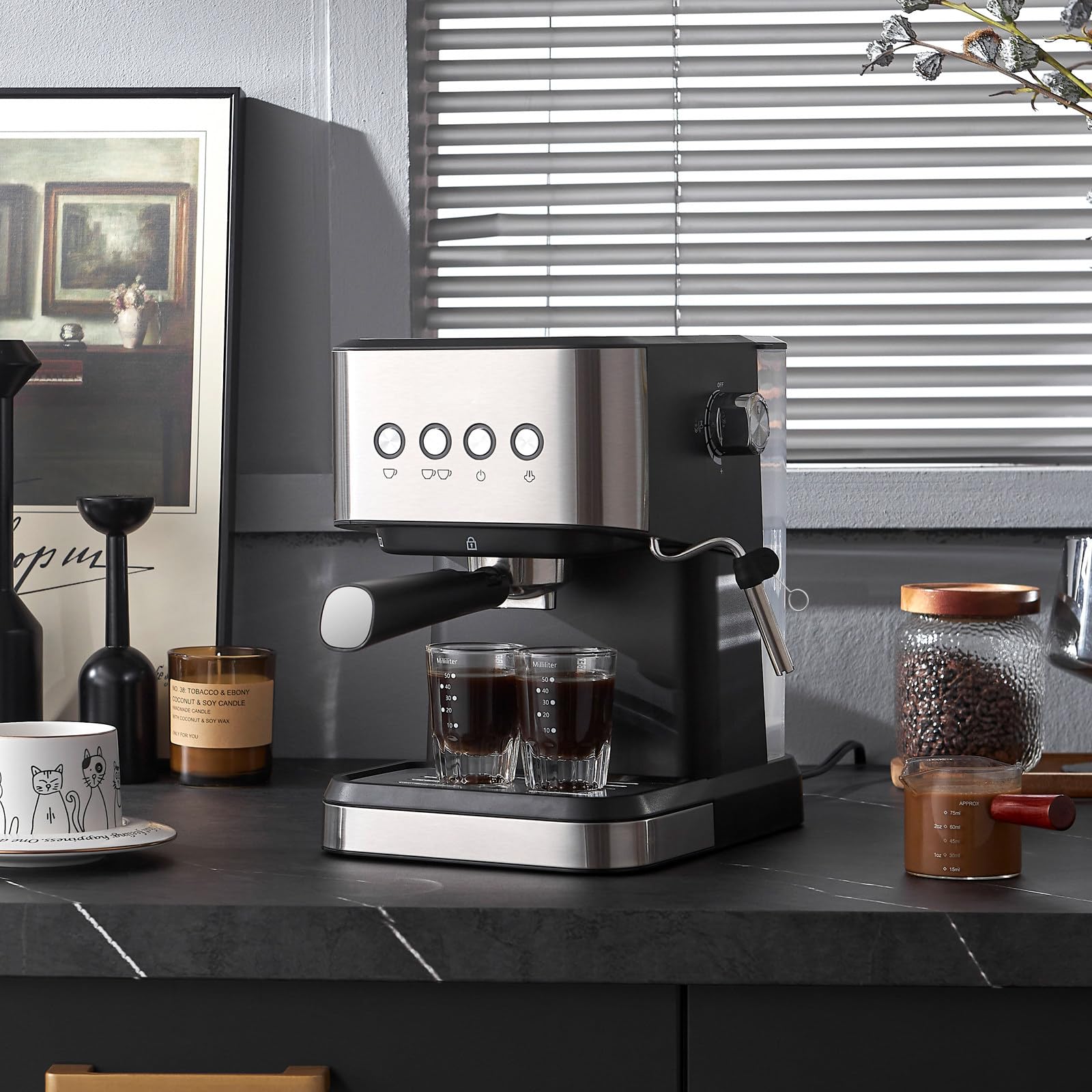 Cafetera Espresso compacta, 20 Bares de presión, Aspecto Profesional con Lanza de Vapor, café Calidad Barista Hecho en casa con café molido, depósito de Agua de 1,5 litros