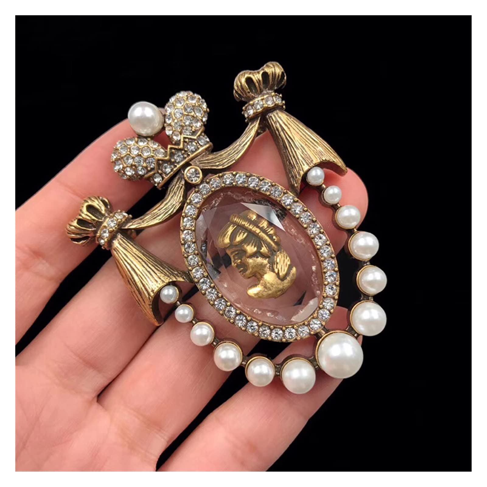 RWRAPS Princess Design Pins Court Europäische Retro-Perlen-Vintage-Brosche