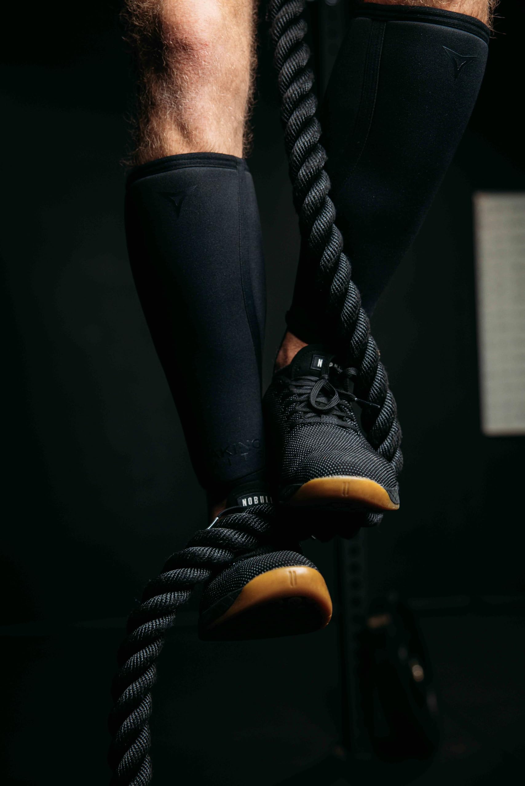 BREAKING LIMITS Deadlift Shin Guards - Tutore per polpacci in neoprene - Calze Deadlift - Parastinchi - Molle per uomo e donna - Protezione per stinchi per deadlifts