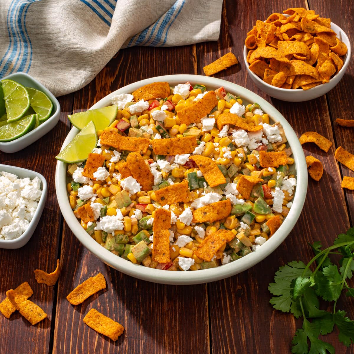 Frito-Lay Snacks Flavor Mix Chips Variety Pack, Doritos, Lay's, Chetos, Fritos, 1oz Bags -18 Count (Pack of 1) (Assortment May Vary)