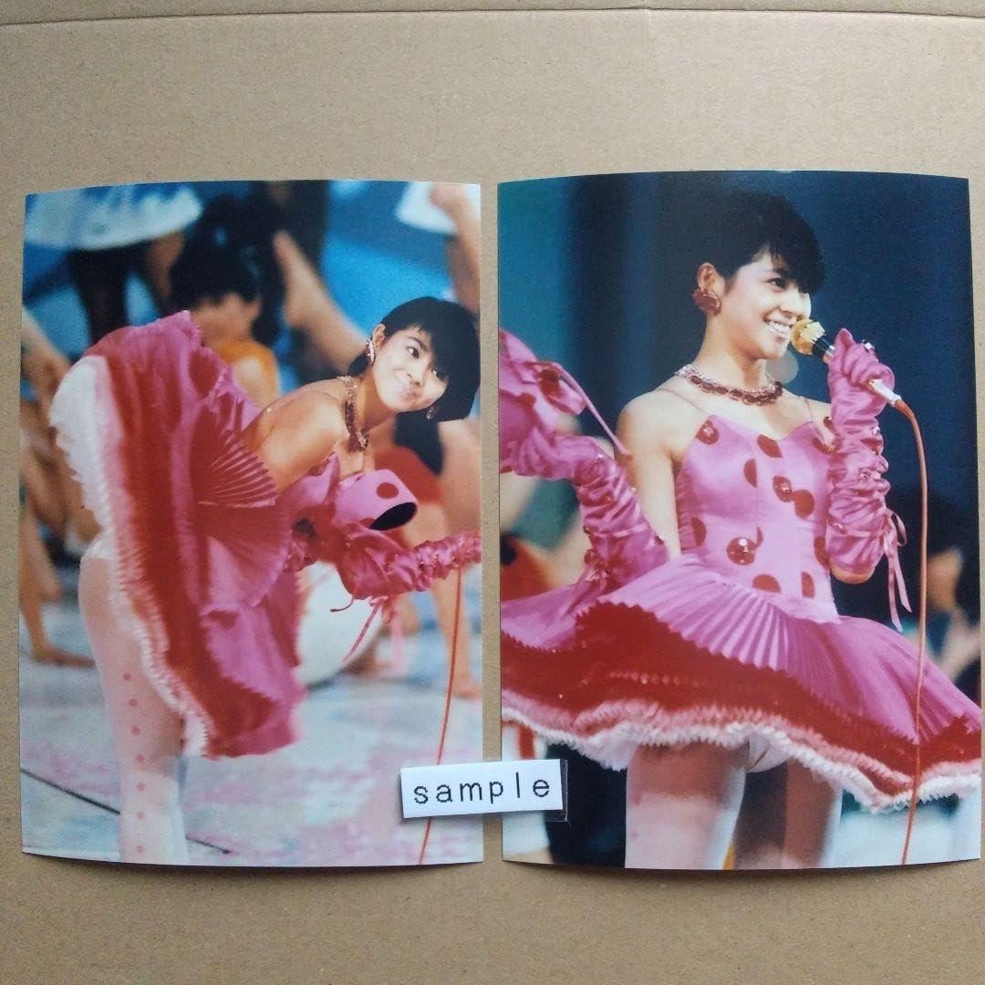 Amazon.co.jp: 小泉今日子 ミニスカ写真 紅白歌合戦 2枚セット