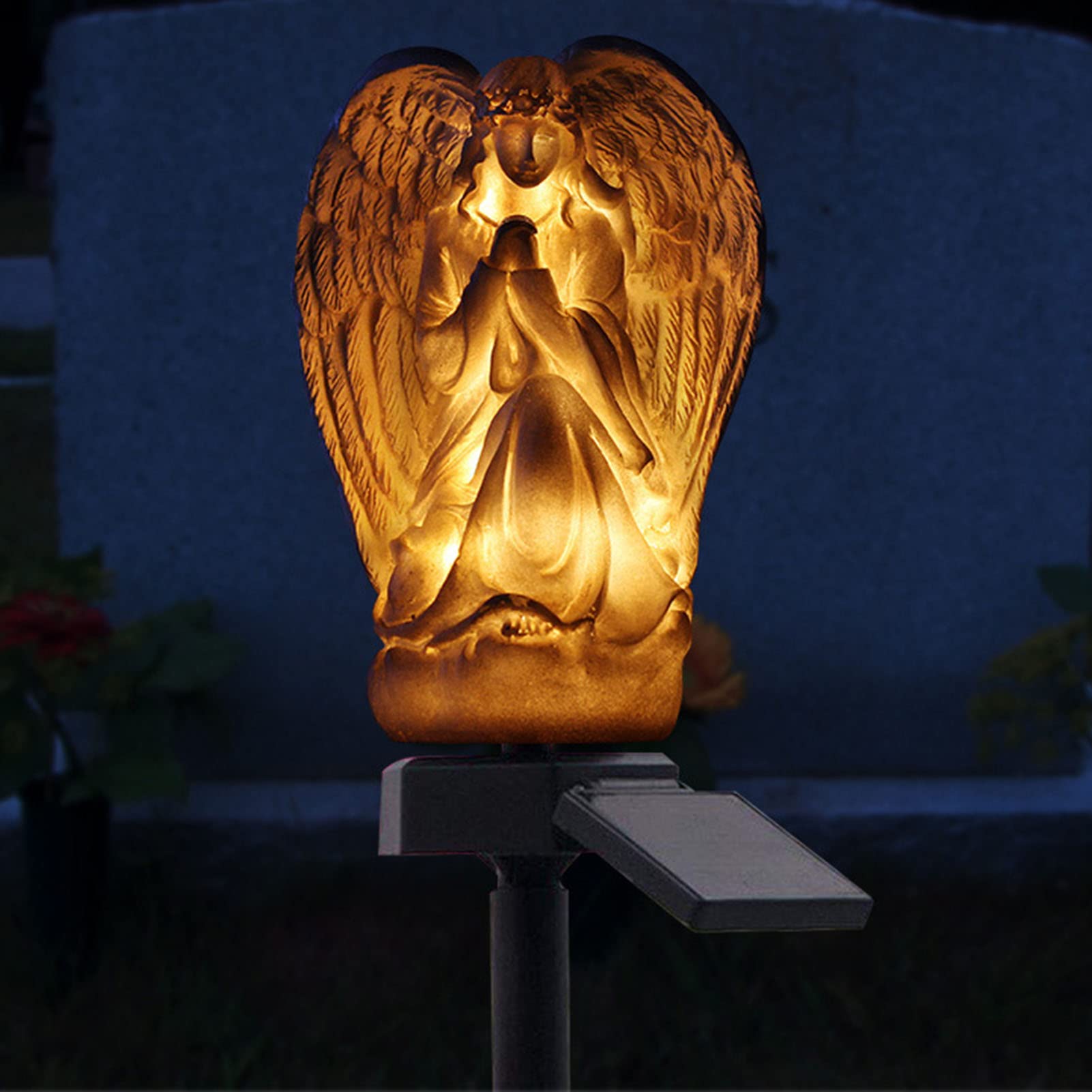 Statue d'ange de fille avec lumière solaire et ailes pour ornement de terrasse