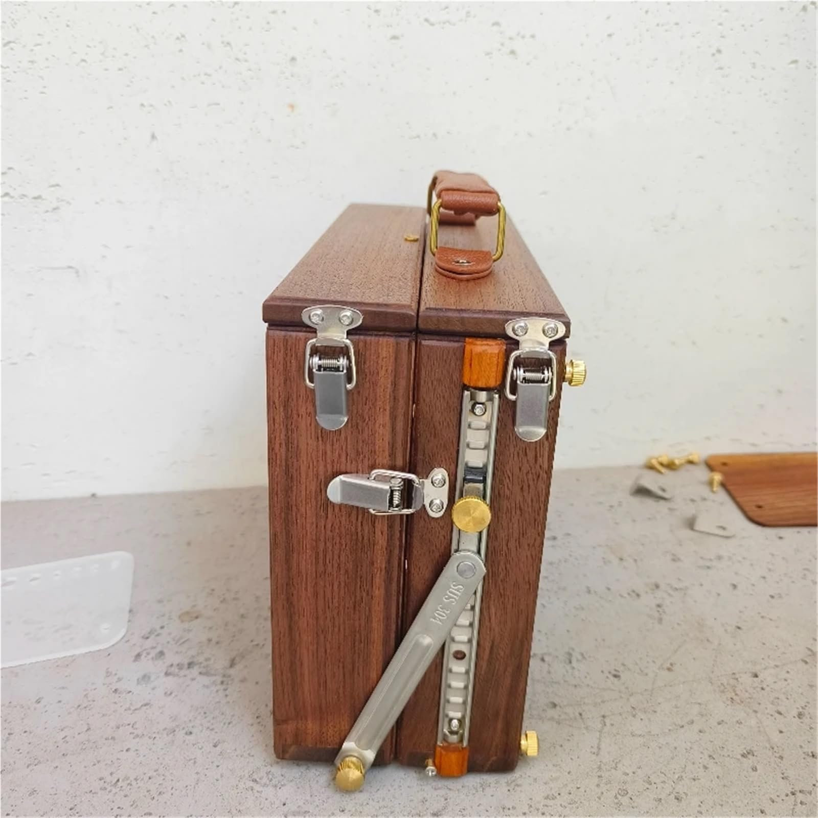 Tragbarer Malkoffer 18 * 24 cm bietet Platz for mehrere Gemälde, tragbarer Skizzier-Wachsöl-Malkasten aus schwarzem Walnussholz,Kartensteckplatz