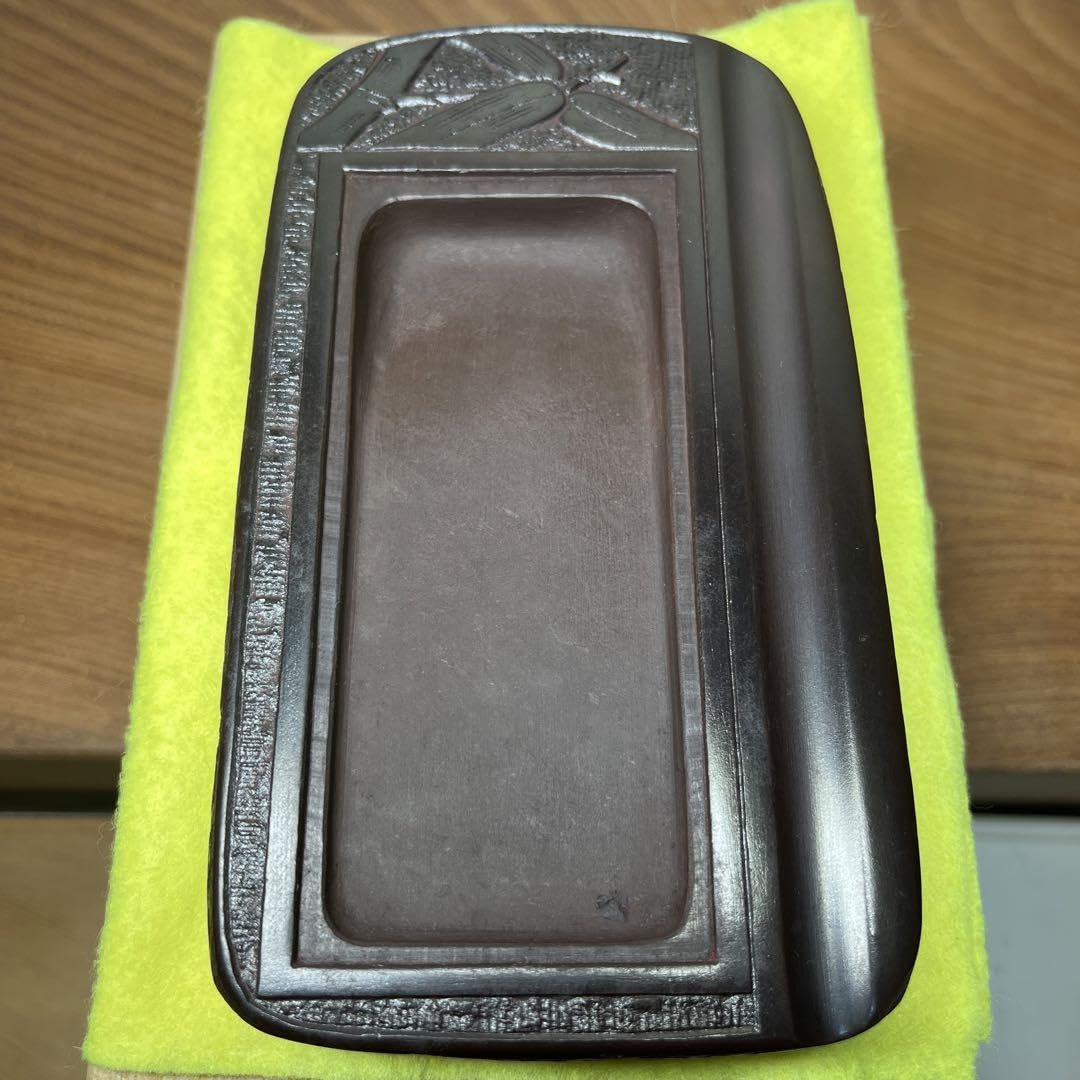 ⭕️赤間硯　新品美品　縄田宝泉　石蓋付き彫刻入硯　縄田製硯所　墨持ち良し Amazon.co.jp: 赤間硯 縄田宝泉 共桐箱入り 石蓋付き彫刻入り硯