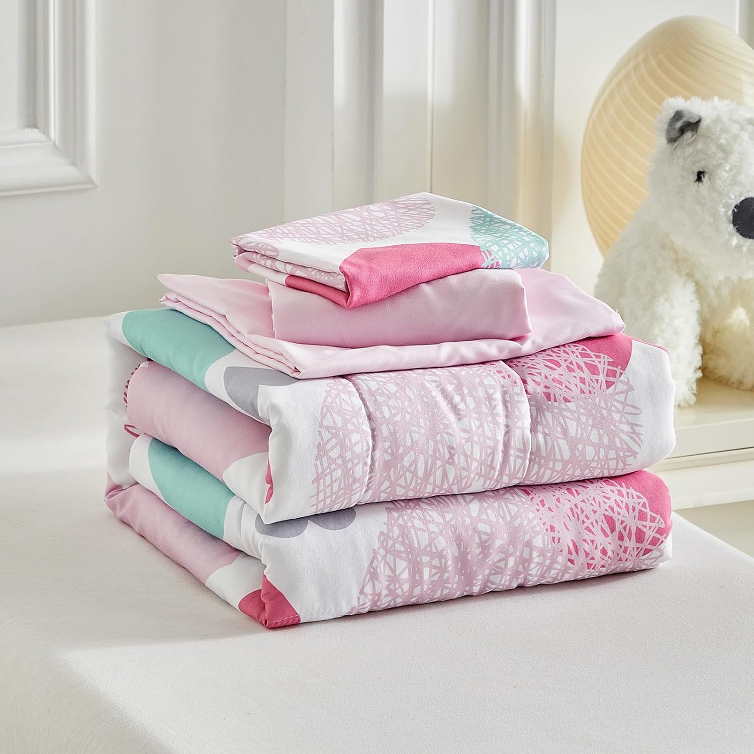 Kids Comforter Sheet Set - Soft and Breathable Bed Set Includes Quilted Comforter, Fitted Sheet, Flat Top Sheet, Pillowcase and Toddler Pillowcase - 4 Pieces Toddler Bedding Set White Pink Heart
