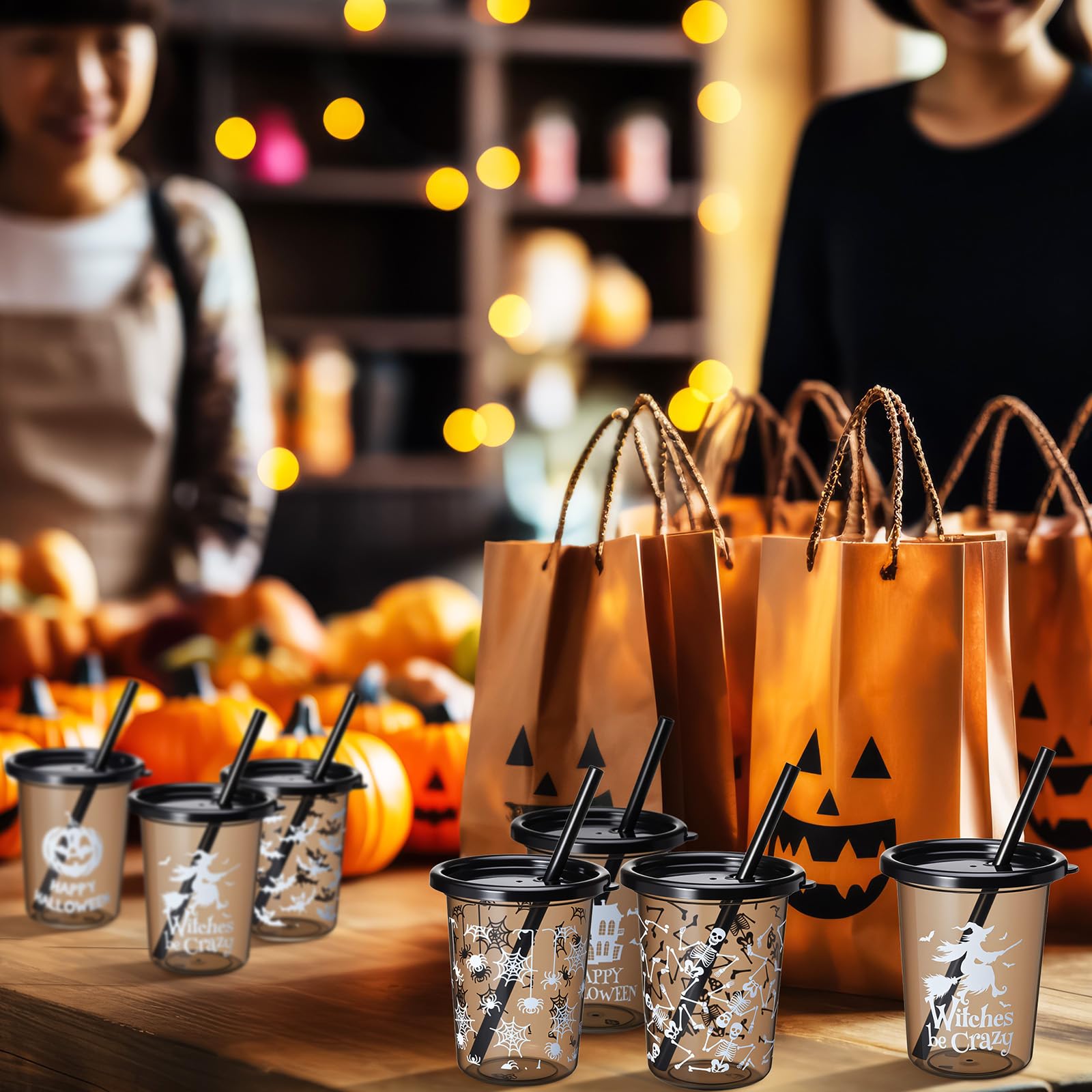 Nuanchu Halloween-Becher für Kinder, Kunststoffbecher mit Deckel und Strohhalmen, 284 ml, wiederverwendbare Kleinkindbecher für Halloween-Party, Geschenkzubehör (24 Stück, dunkel)
