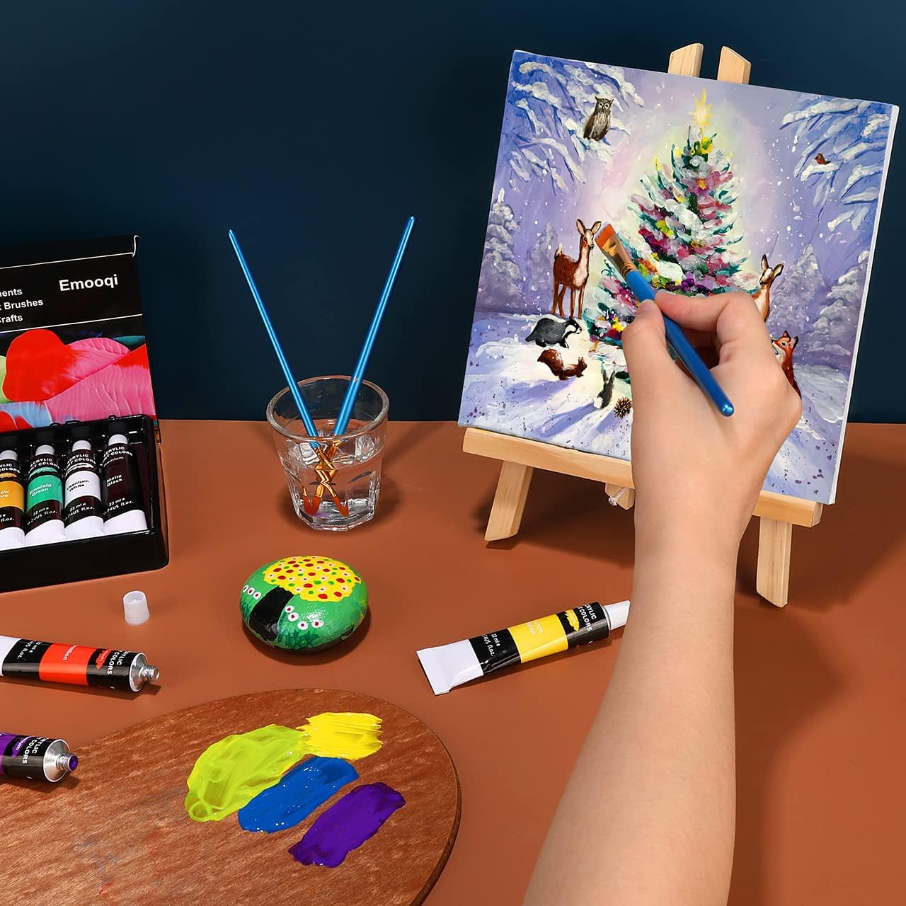 Acrylic Paint Set, Emooqi 12 × 22 ml (0.74 oz) Premium Colors, 3 Brushes, Rich Pigments, Non Fading Paints for Artist and Hobby Painters, Ideal for Fabric, Canvas Painting, Christmas Decoration.