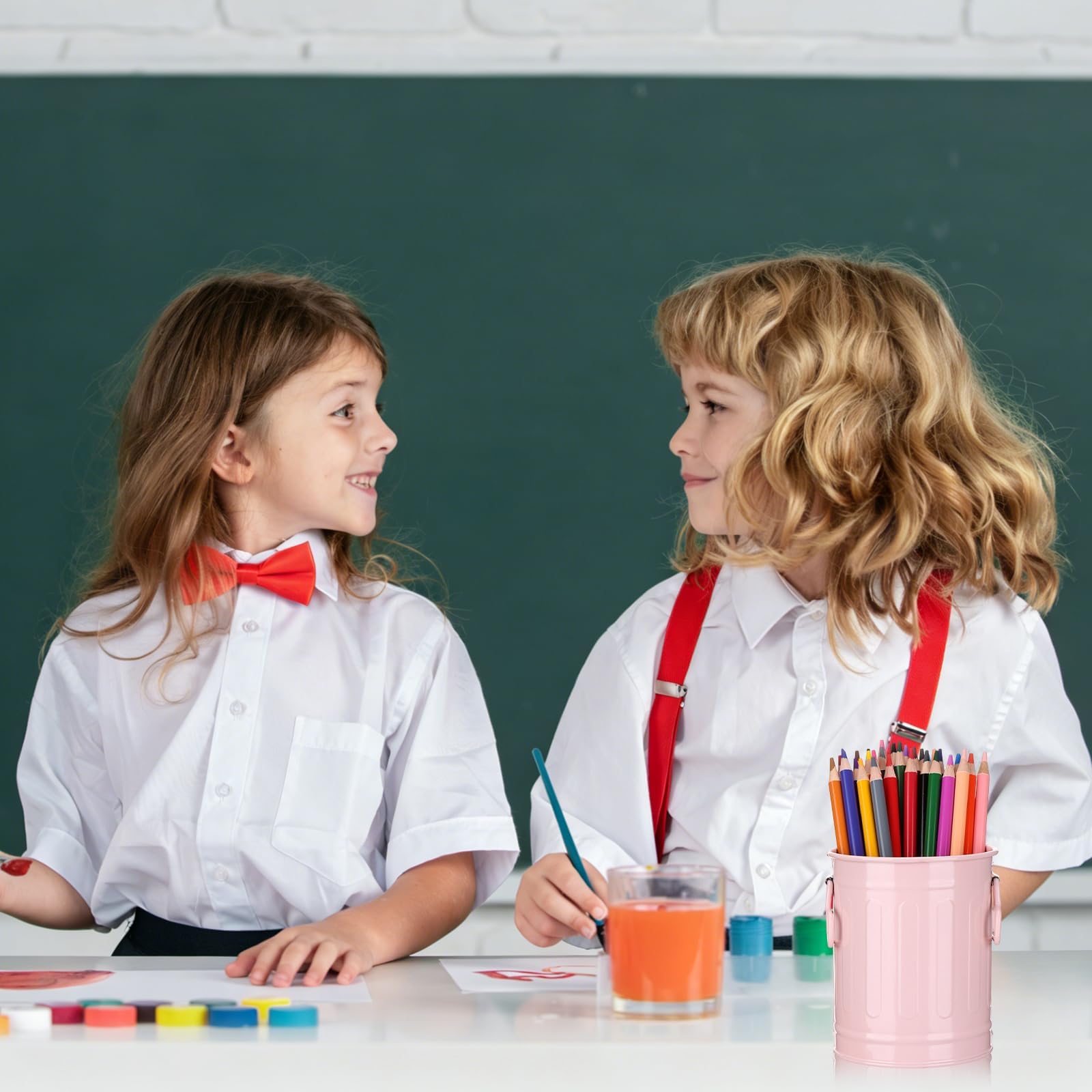 Confezione da 8 portapenne, in metallo, colorati, con manico, portapenne, portapenne, per scrivania, ufficio, scuola, casa e scuola