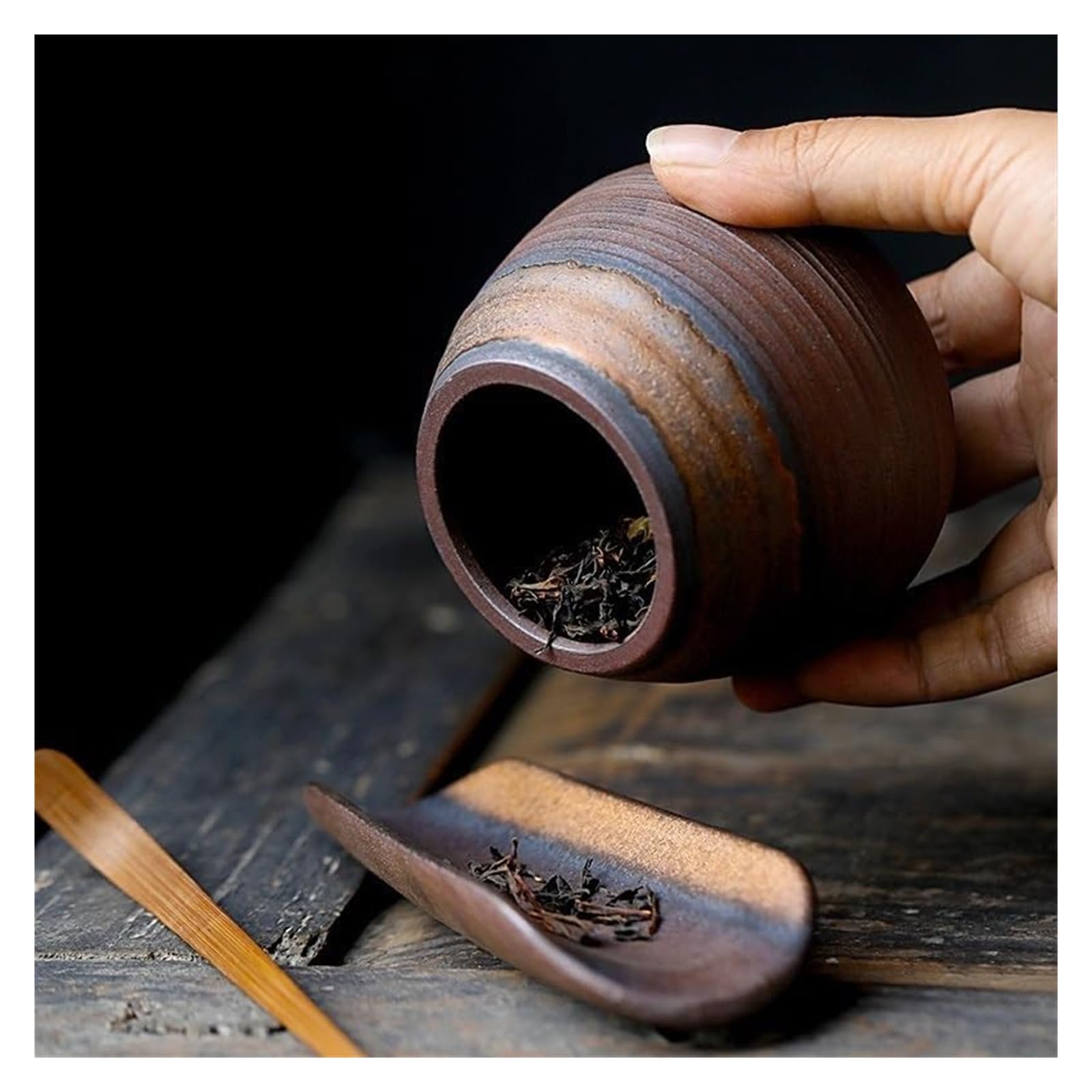 Handgefertigte Teedose aus Keramik – minimalistisches Zen-Design mit Ascheglasurstreifen, verschließbare Aufbewahrung for die Frische von losem Tee