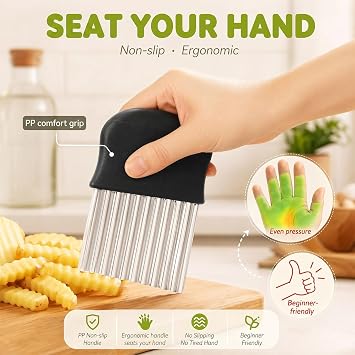 Crinkle Cutter Knife, Ergonomic Potatoes Crinkle Fry Cut and Vegetable Cutter Stainless Steel Carrot Slicer for Fries Chips Carrots Cucumbers Fruit Home Kitchen Tool(Black)