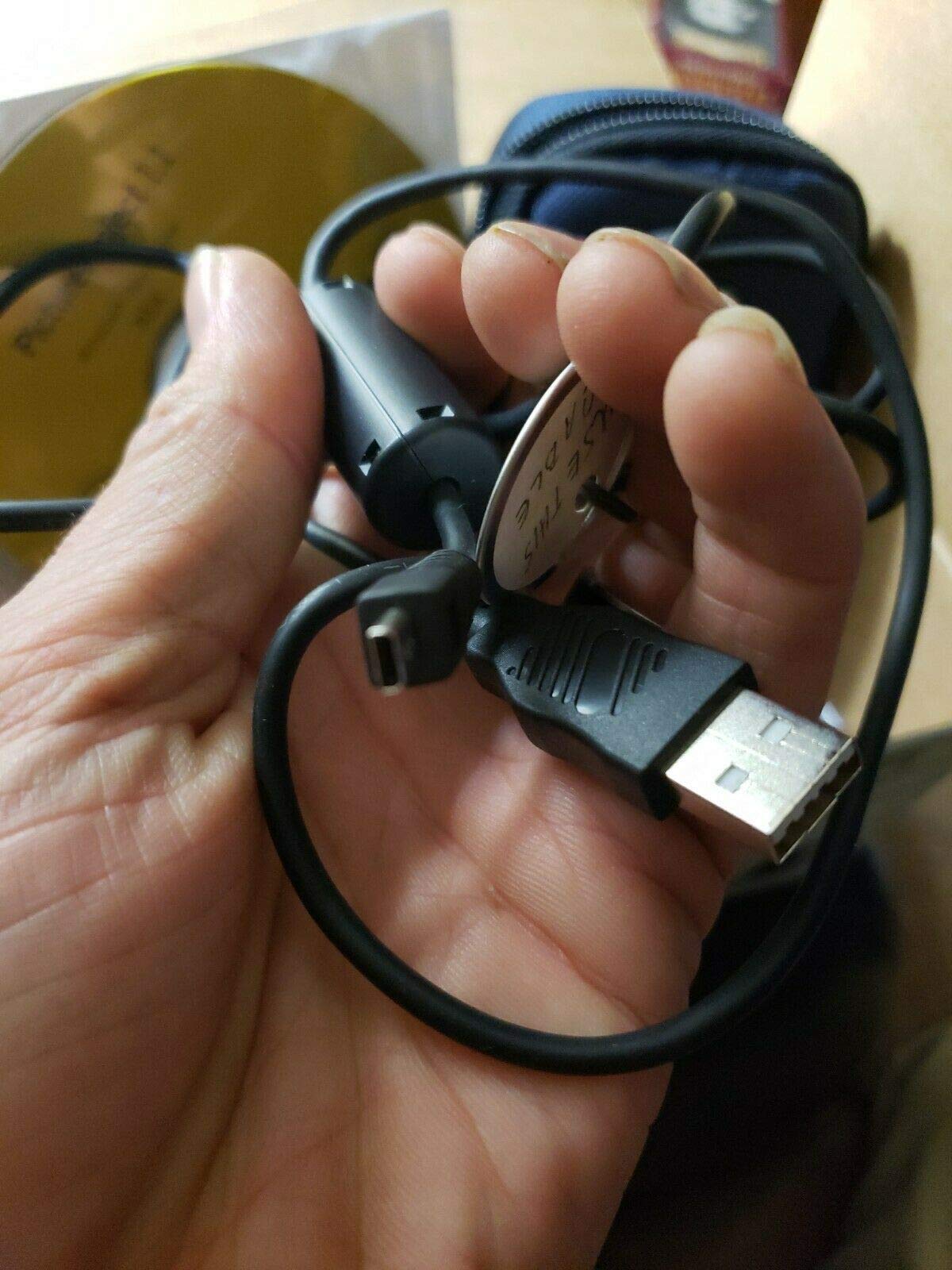 Amazon.com : Nikon Coolpix 5900 5MP Digital Camera with 3x