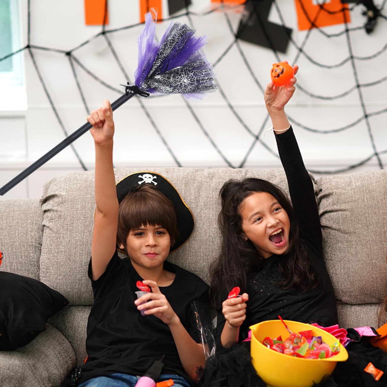 Kisangel 1pc Halloween Witch Broom, Purple Broom Prop for Kids, Cosplay Witch Accessory, 29. 92 Inch, Party Decoration