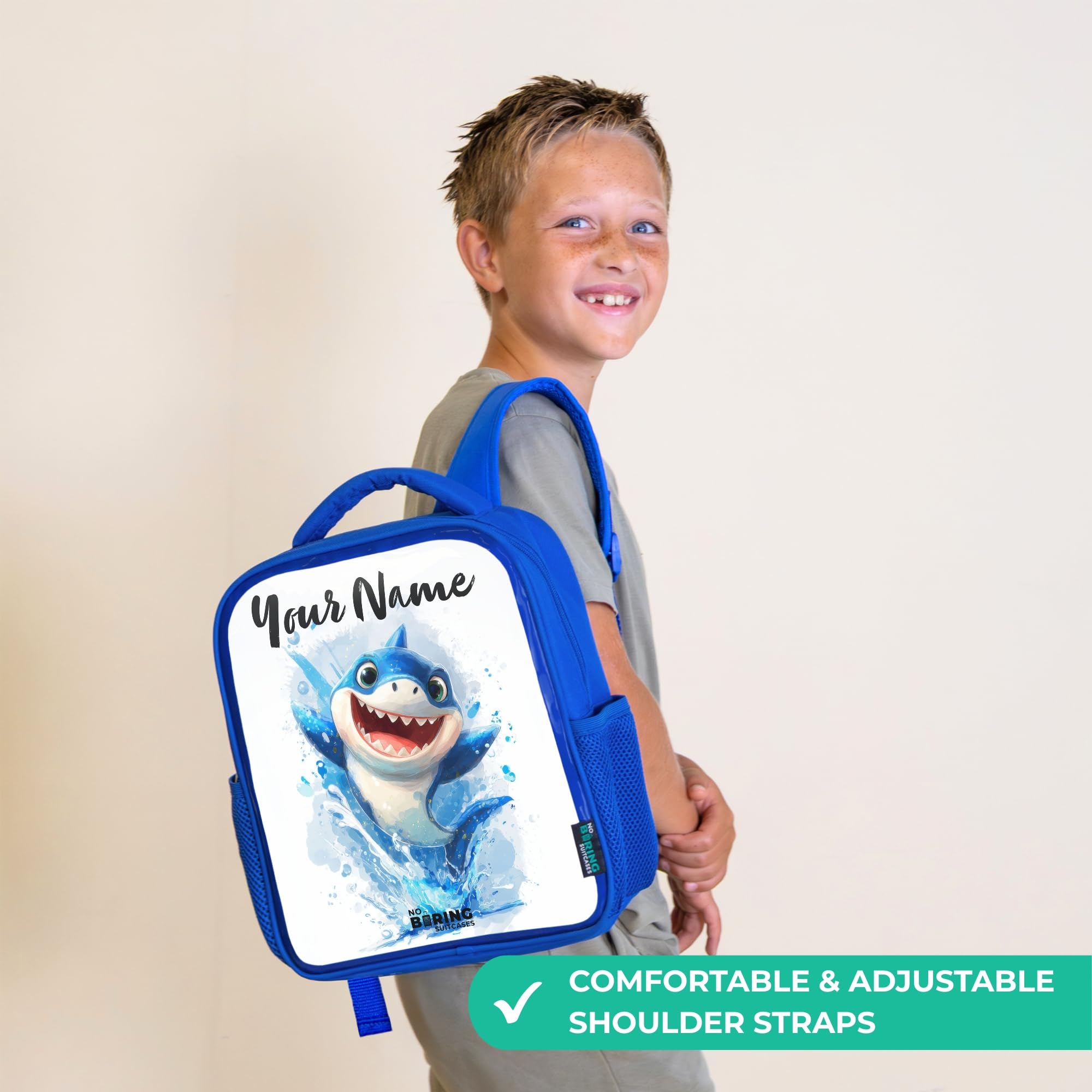 NoBoringSuitcases© Zaino Per Bambini Da Viaggio Blu Piccolo Zainetto | 8L - Bambino Backpack Zaini Scolastici Ragazzi In Età Prescolare Colorato School Bag