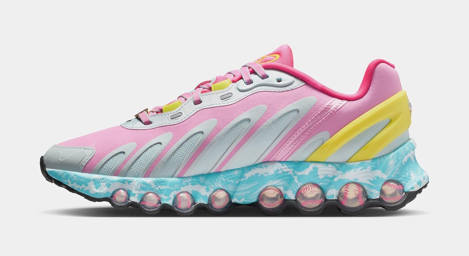 Air Max Dn8 x Doernbecher Freestyle Reagan Womens Running Shoes (Multi Color)