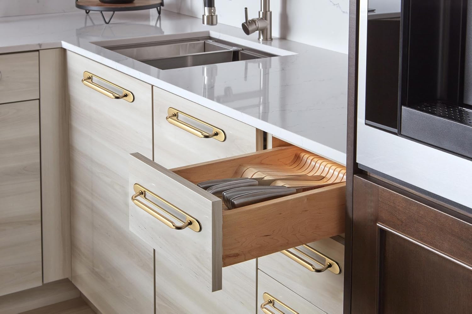 Goo-Ki 2 Pack Champagne Bronze Cabinet Pulls with Backplate/Base Plate, 5" Hole Center Zinc Alloy Kitchen Drawer Pull Handles Spacer Hardware for Furniture