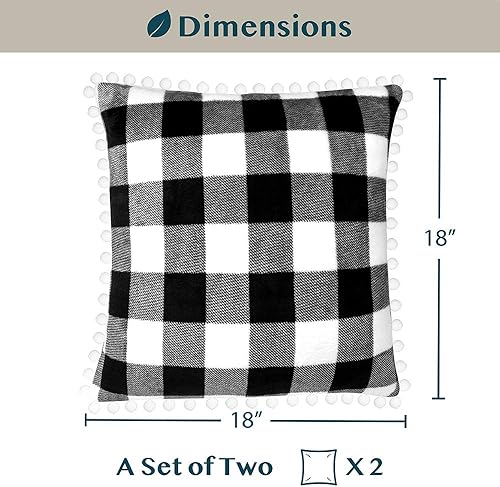 Miniatura 6 de PAVILIA Juego de 2 fundas de almohada a cuadros de color blanco y negro con pompones, 18 x 18 pulgadas, fundas de almohada decorativas para