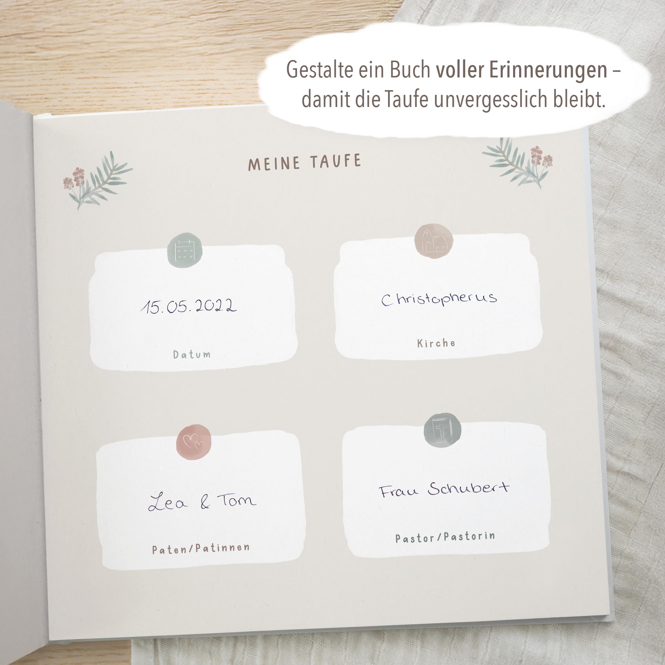 mintkind® Taufbuch Baby Meine Taufe Ausfüllbuch und Gästebuch zur Taufe salbeigrünes Pattern Design mit Platz für Fotos Wünsche und Erinnerungen 60 Seiten Hardcover Erinnerungsalbum für Kinder