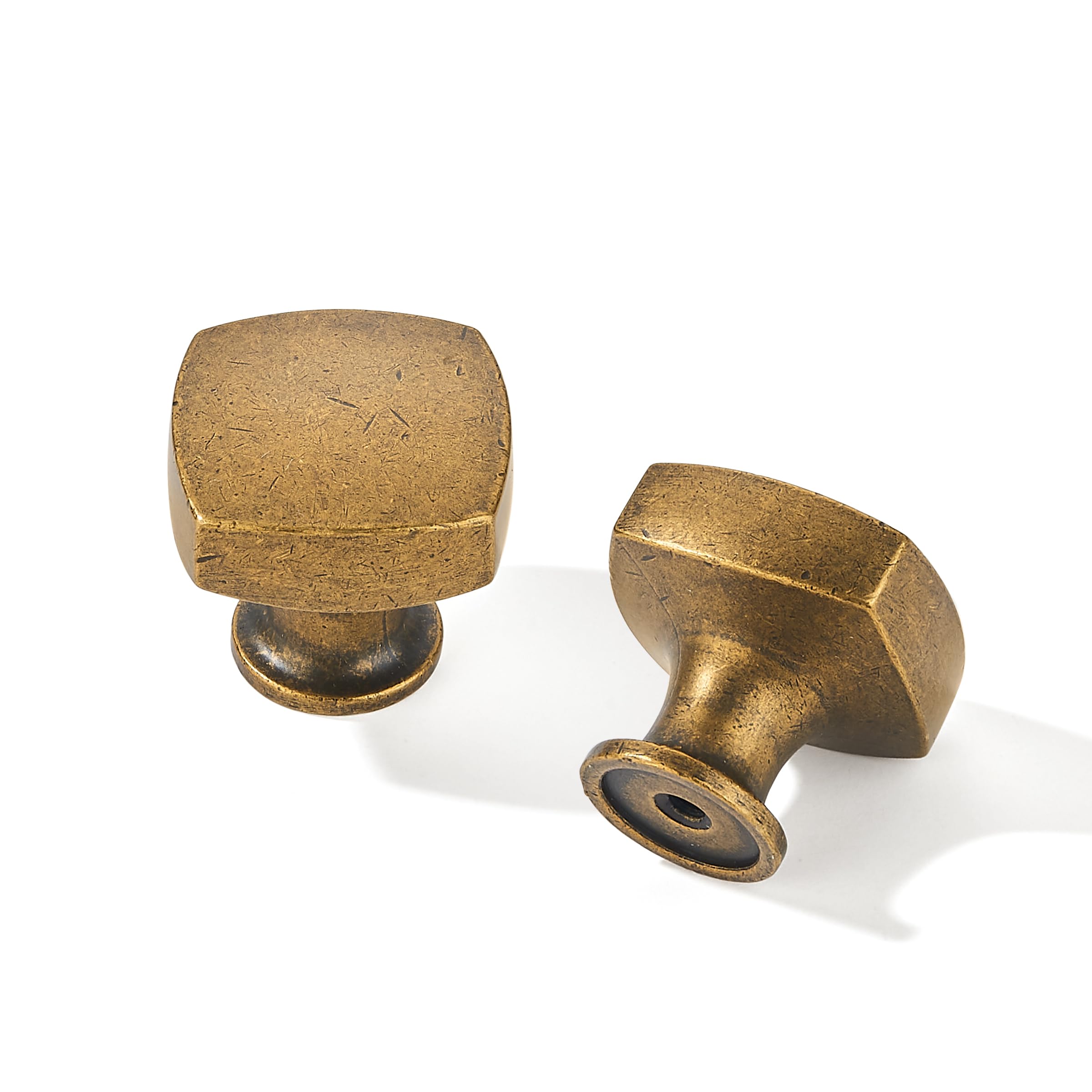 KHTUMEWARE-80414 Round Knob, Antique Brass, 2-Pack in Antique Brass — KHTUMEWARE