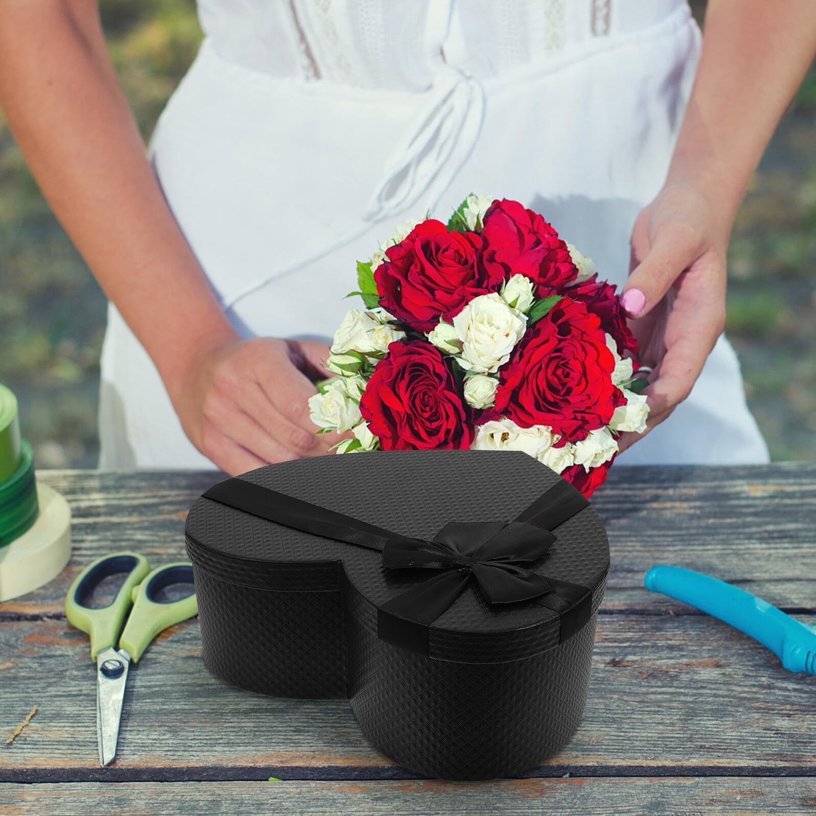 BELLIFFY 3 Stück Pack Herzförmige Geschenkboxen Blumenkarton in Großzügig Mittel Klein Robuster Geschenkkarton für Pralinen Blumen Valentinstag Vielseitige Aufbewahrung für Besondere