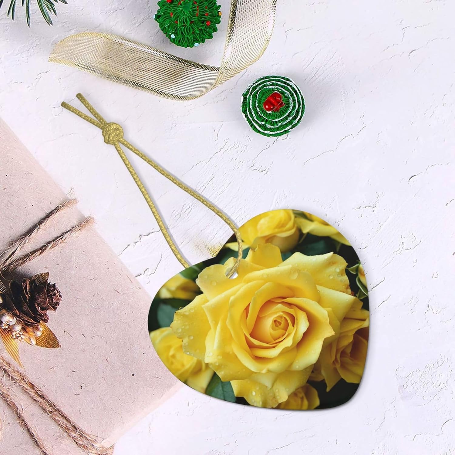 Christmas Tree Ceramic Ornaments Graceful Yellow Rose Flower Print Heart Ceramic Ornaments Funny Christmas Decorations Porcelain Pendants for Xmas Holiday Party Decorations