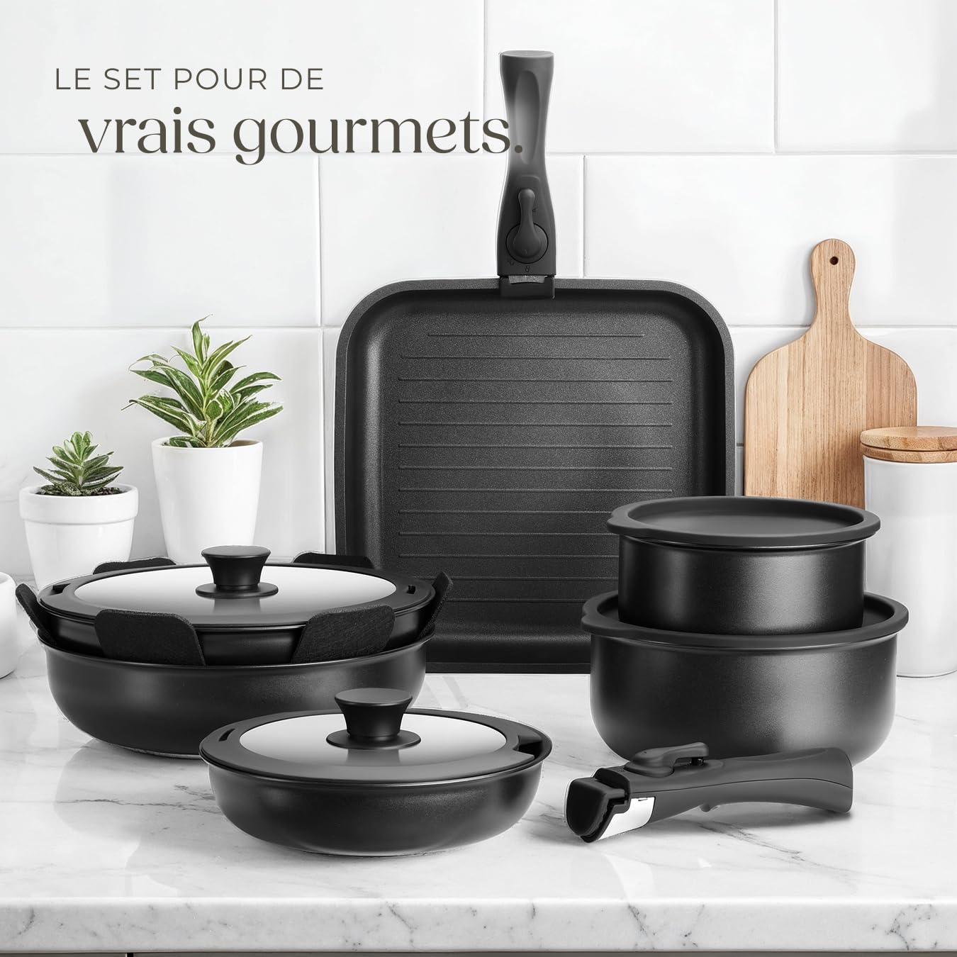 tectake® Batterie de cuisine 17 pcs, 2 Casseroles, 3 Poêles à frire, 1 Poele à griller, 4 couvercle casserole, 5 protège Casseroles Batterie de cuisine Induction, Cuisinère gaz, Vitrocéramique, Noir