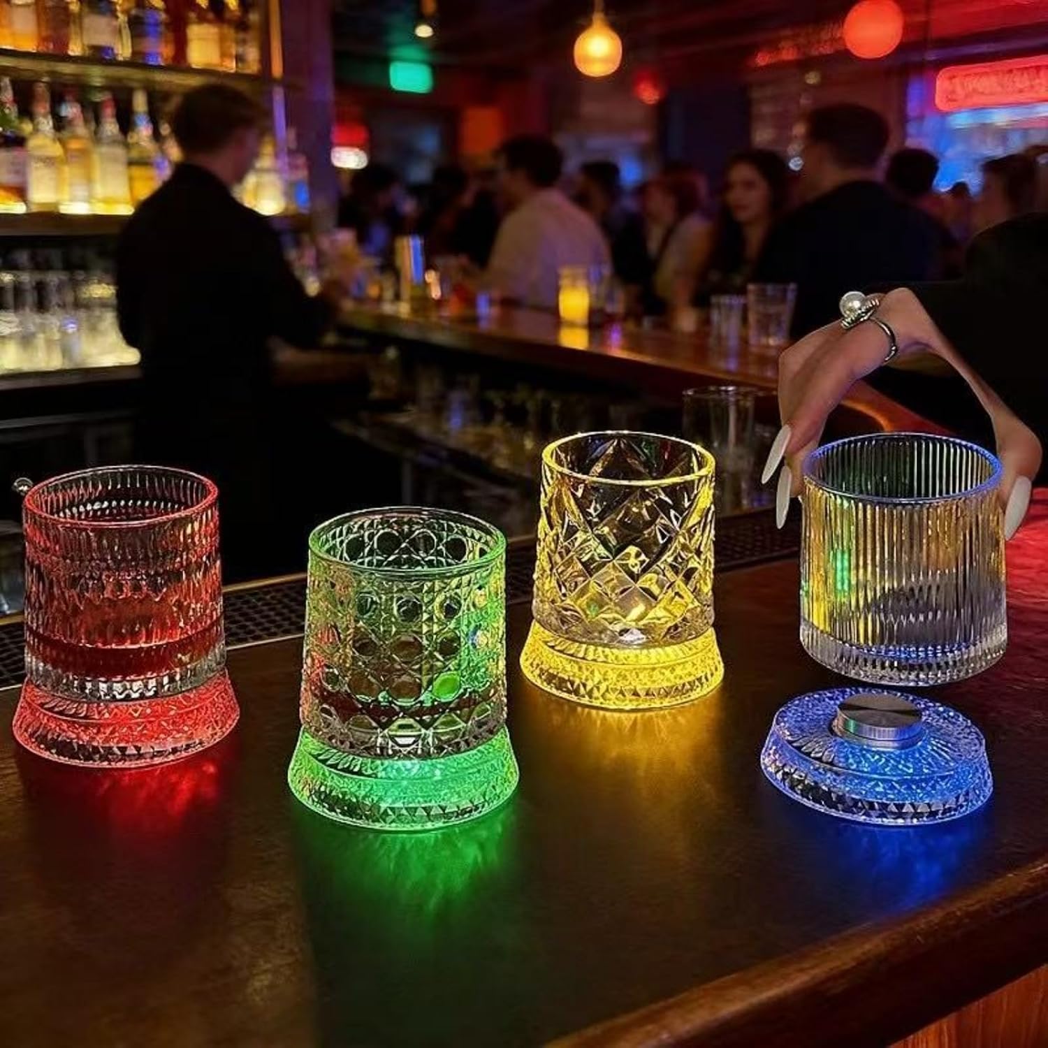 Rotating Whiskey Cup With Led Lamp Holder Suitable For Bourbon Whiskey, Scotch Whiskey Cocktails Unique Gift For Men'S Dad And Husband Bartenders Cool Bar Accessory For Home Bars
