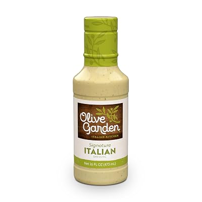Olive Garden Signature Italian Dressing, 16 fl. oz., Made with Italian Spices, Oil and Vinegar, Perfect Chicken Marinade, Sandwich Spread or Salad Dressing