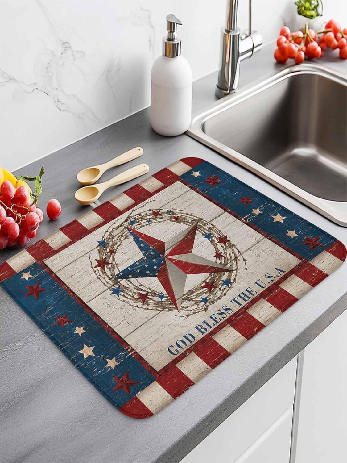 4th of July Dish Drying Mat for Kitchen Counter Rustic American Barn Star Stripes Drying Pad Absorbent Drying Mats for Countertops Sinks Draining Racks Wood Grain Drainer Independence Day Decor 18x24