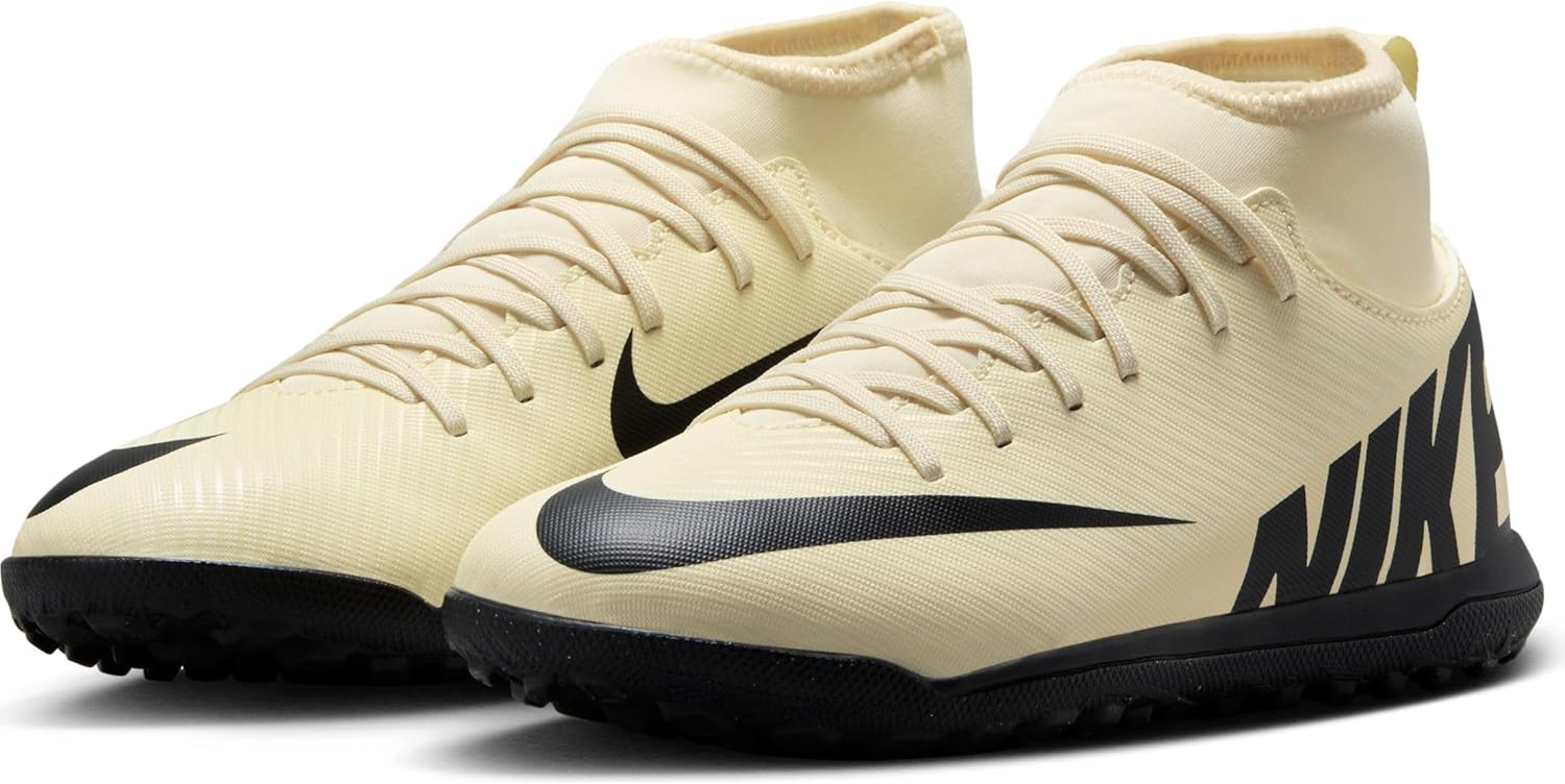 Nike Unisex-Child Soccer Football Boots