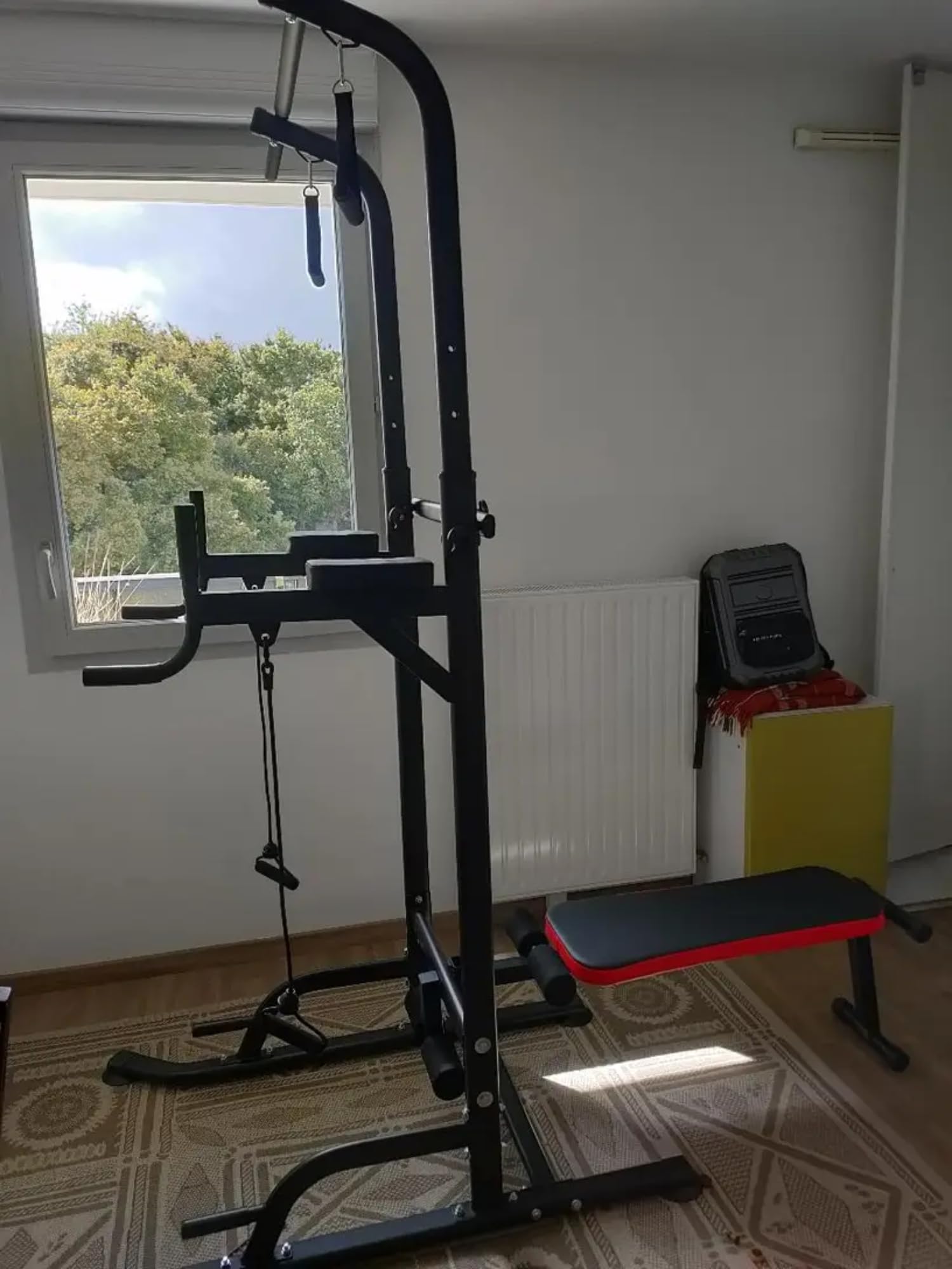 Power Tower Dip Station - Estación de Dominadas con Banco de Gimnasio Plegable, Estación de Inmersión con Correas de Entrenamiento, Ejercicio en Casa, Carga Máxima 200kg