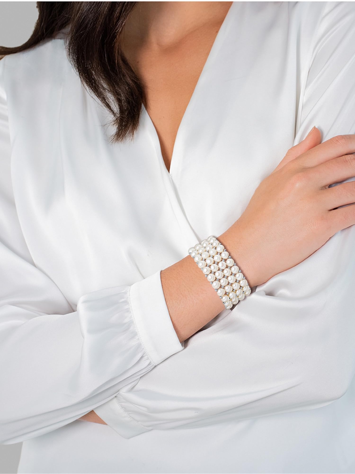 Valero Pearls Damen Perlenarmband mit Hochwertigen Süßwasser-Zuchtperlen | Perlengröße 6 - 7 mm,Button-Form,weiß,925 Sterling Silber,18 cm,Perlenarmschmuck,flexibel,Nylon,4-Reihig,Armband,echte Perlen