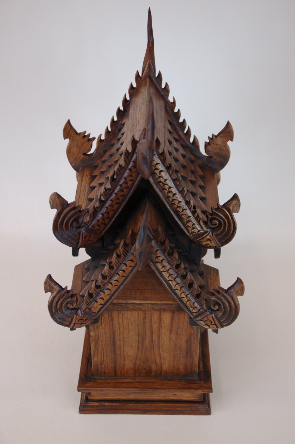 echtes thailändisches Geisterhaus original und neu Fang Holzhaus (H:47 x B:22 x T:38 cm)