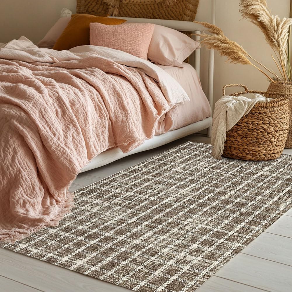 Checkered Area Rugs, Soft Low-Pile Geometric Carpet, Non-Slip Washable Retro Carpet for Bedroom Living Room Kitchen Farmhouse Entryway Hallway Indoor Decor