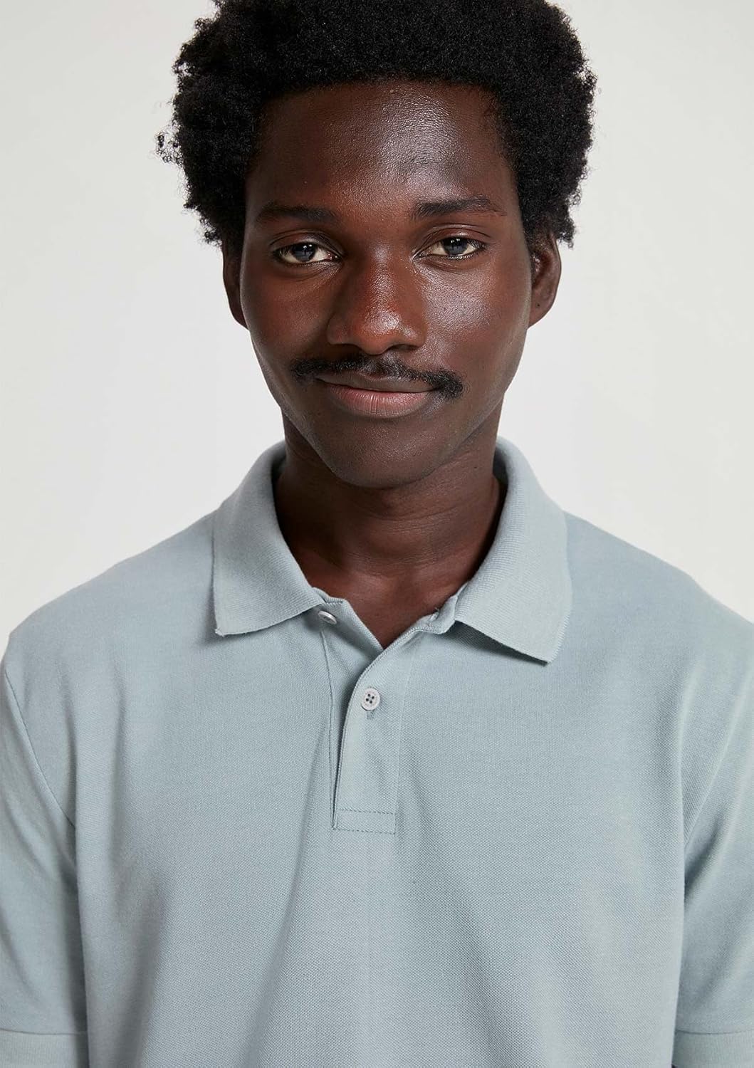 Hering, Camisa Básica Masculina Polo Piquet Regular em promoção! Veja a oferta e mais achadinhos de Camisetas 3 Hoje é o melhor dia para comprar Hering, Camisa Básica Masculina Polo Piquet Regular com aquele preço maroto! Promoção! Aproveite a oferta! 3