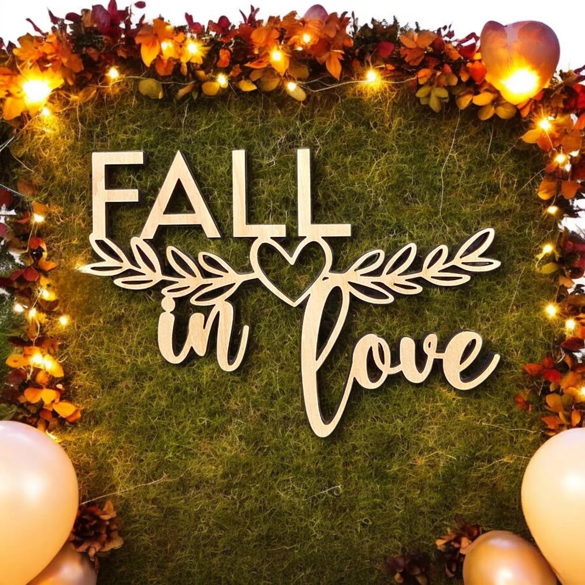 Panneau en bois Fall in Love pour sublimer une décoration de mariage sans effort