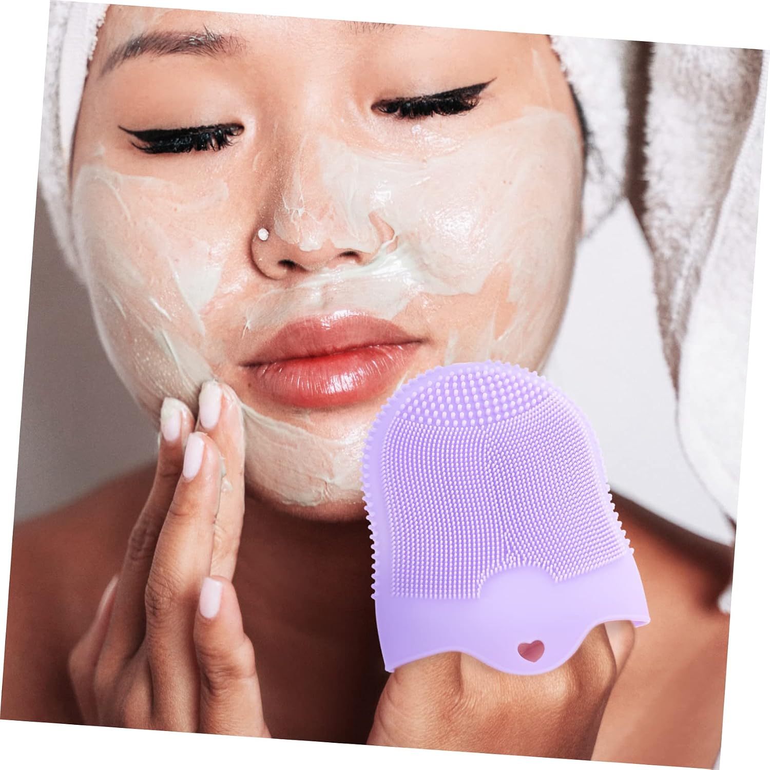 Silicone Facial Brush Glove Shape Dual-Sided Face Scrubber for Deep Cleaning Makeup Removal Gentle Exfoliation Portable Skin Care Tool for Home Travel 4.13X3.54X0.39In