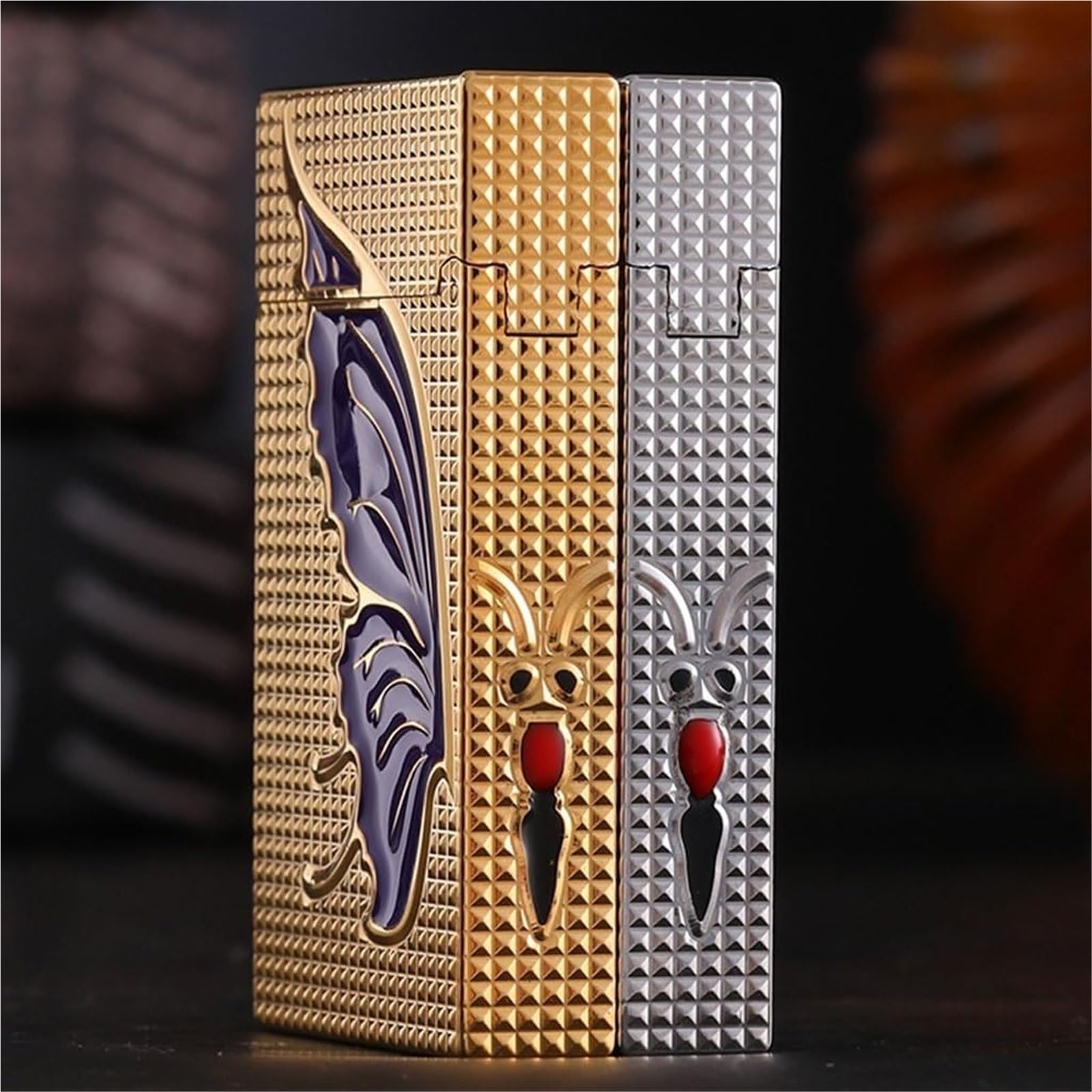 Butanfeuerzeug aus reinem Kupfer, klassischer Flip-Top mit weicher Flamme, handgraviert, seitliche Zündung, wiederverwendbar, geeignet for Sammlung/Geschäft/Geschenk(Gold)
