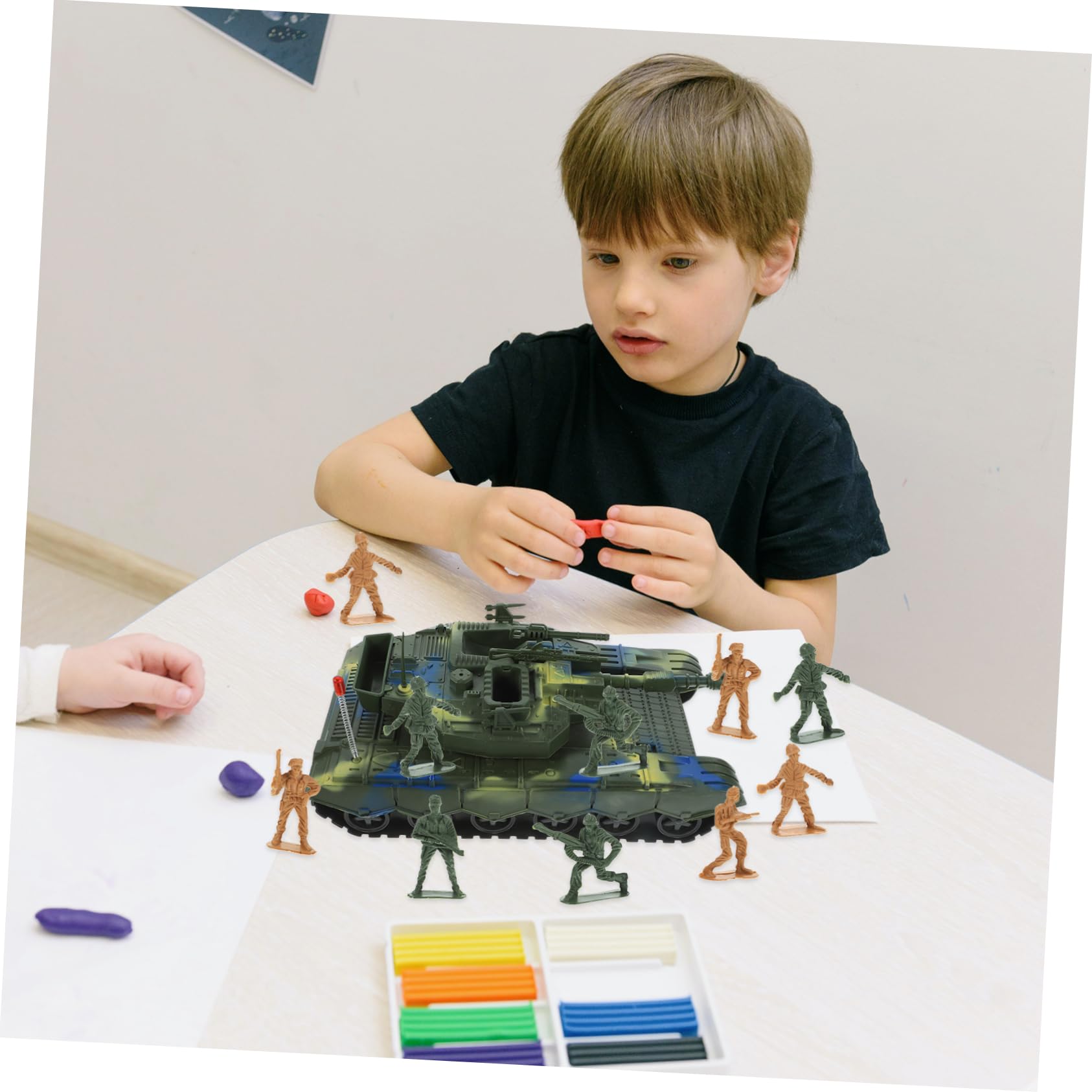 1set Giocattoli Tank Con Soldatini Casuali Inerziale Per Per Giochi Simulazione e Militari
