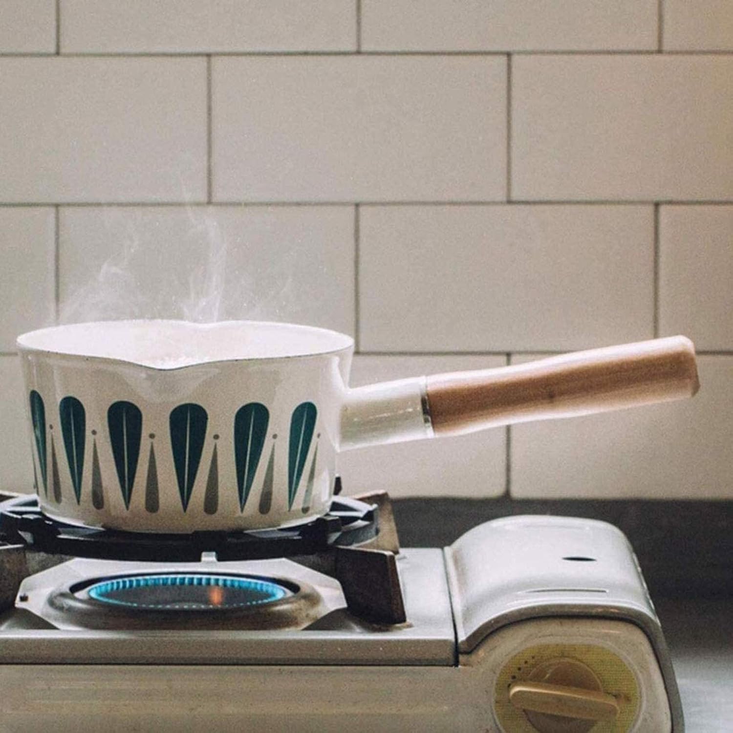 Pots,Milk Pan,Enamel Milk Pot,Coffee Chocolate Butter Warmer,Meltipot with Cover,Milk Sauce